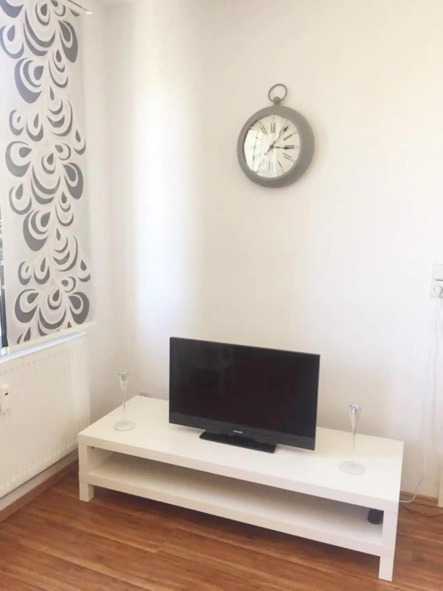 Apartment photo 3
