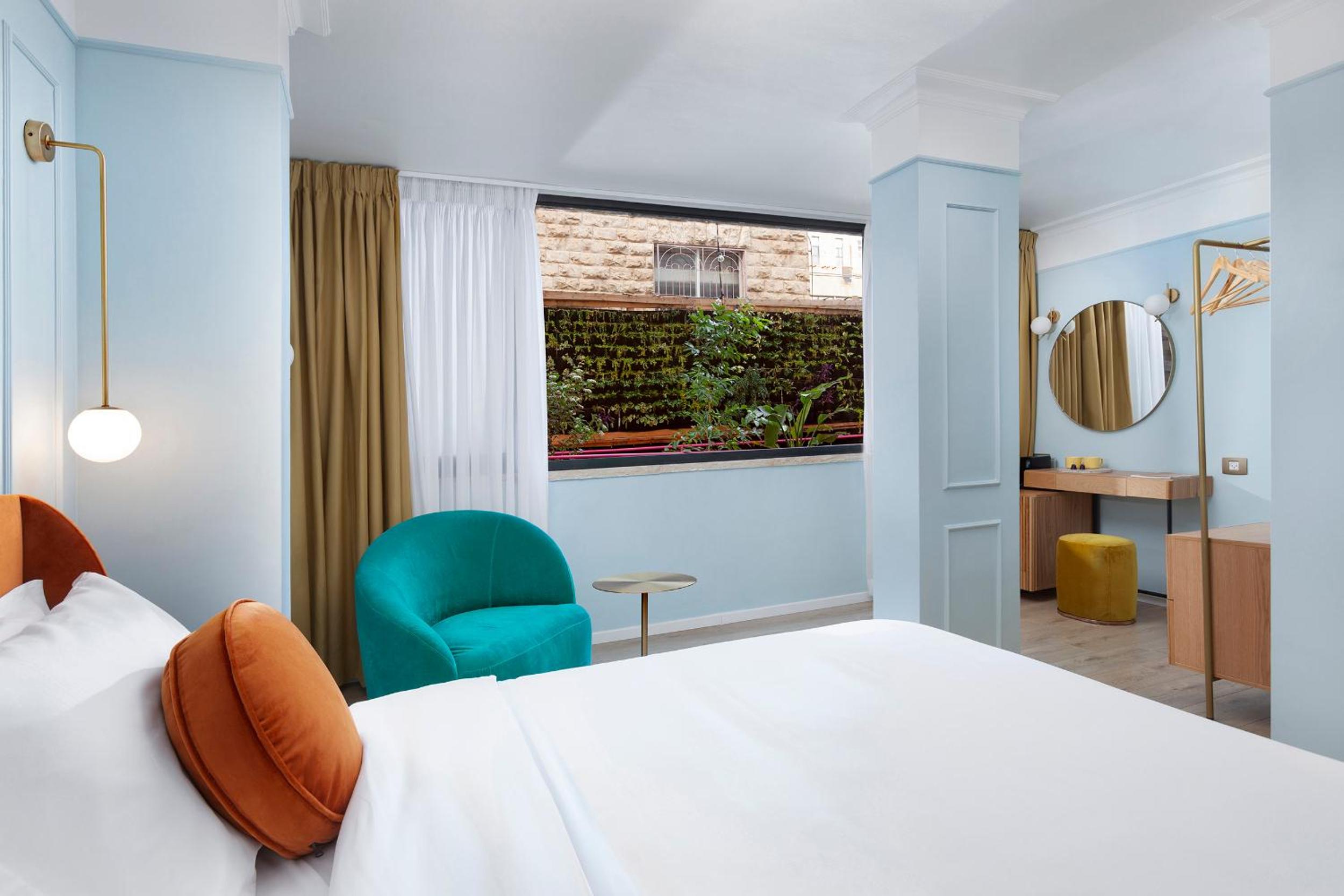 Double Room - Photo 8