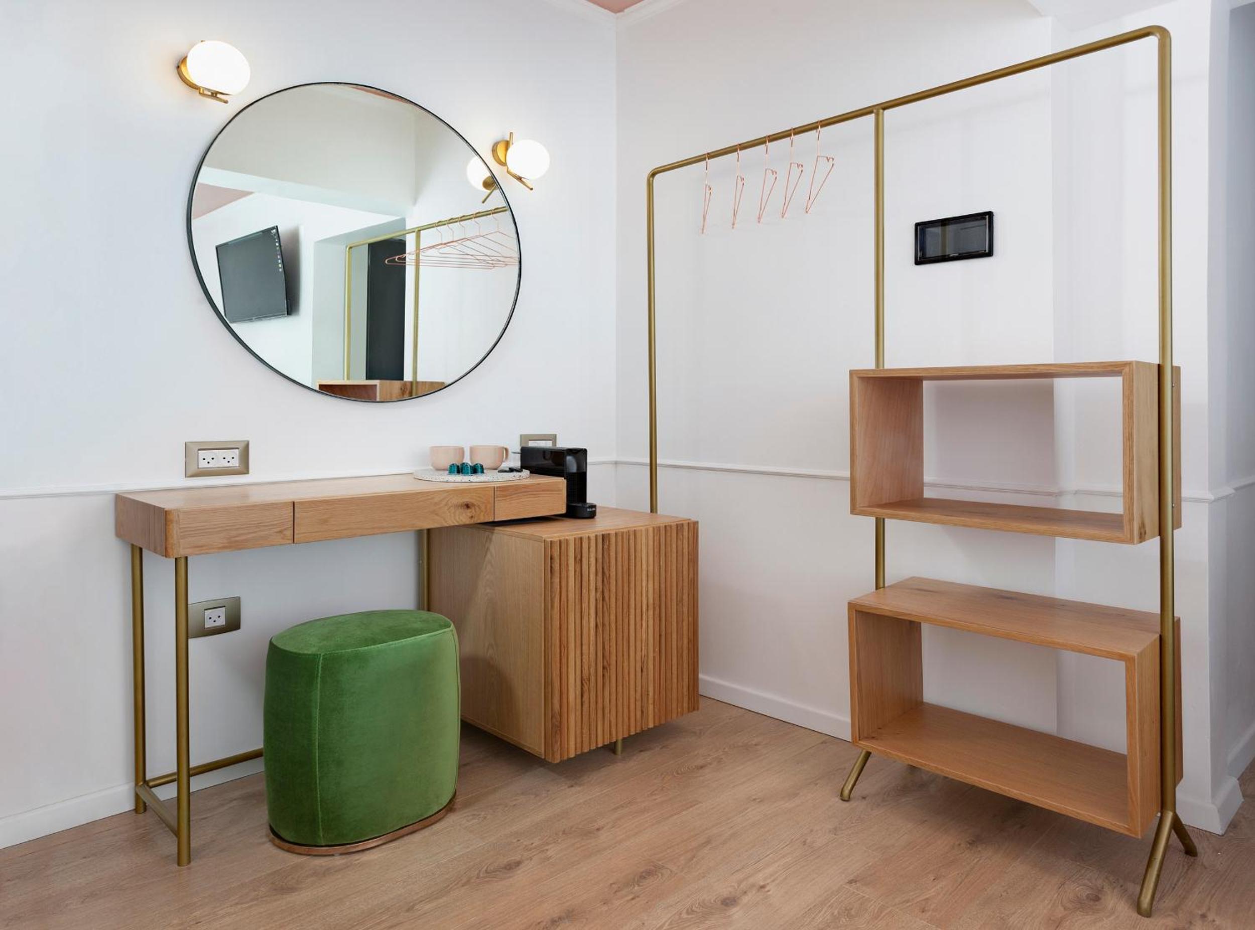 Suite - Photo 5