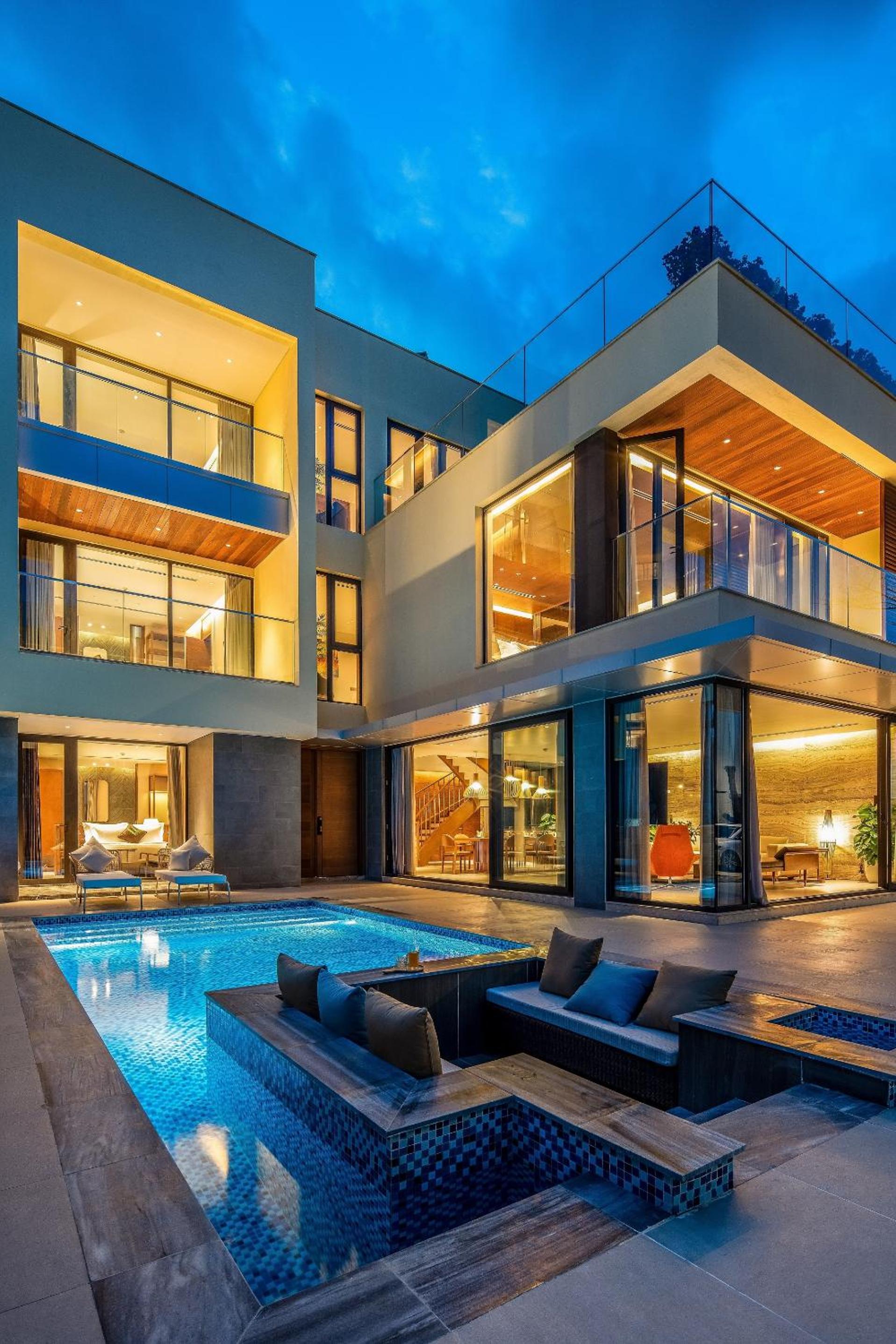 Deluxe Villa