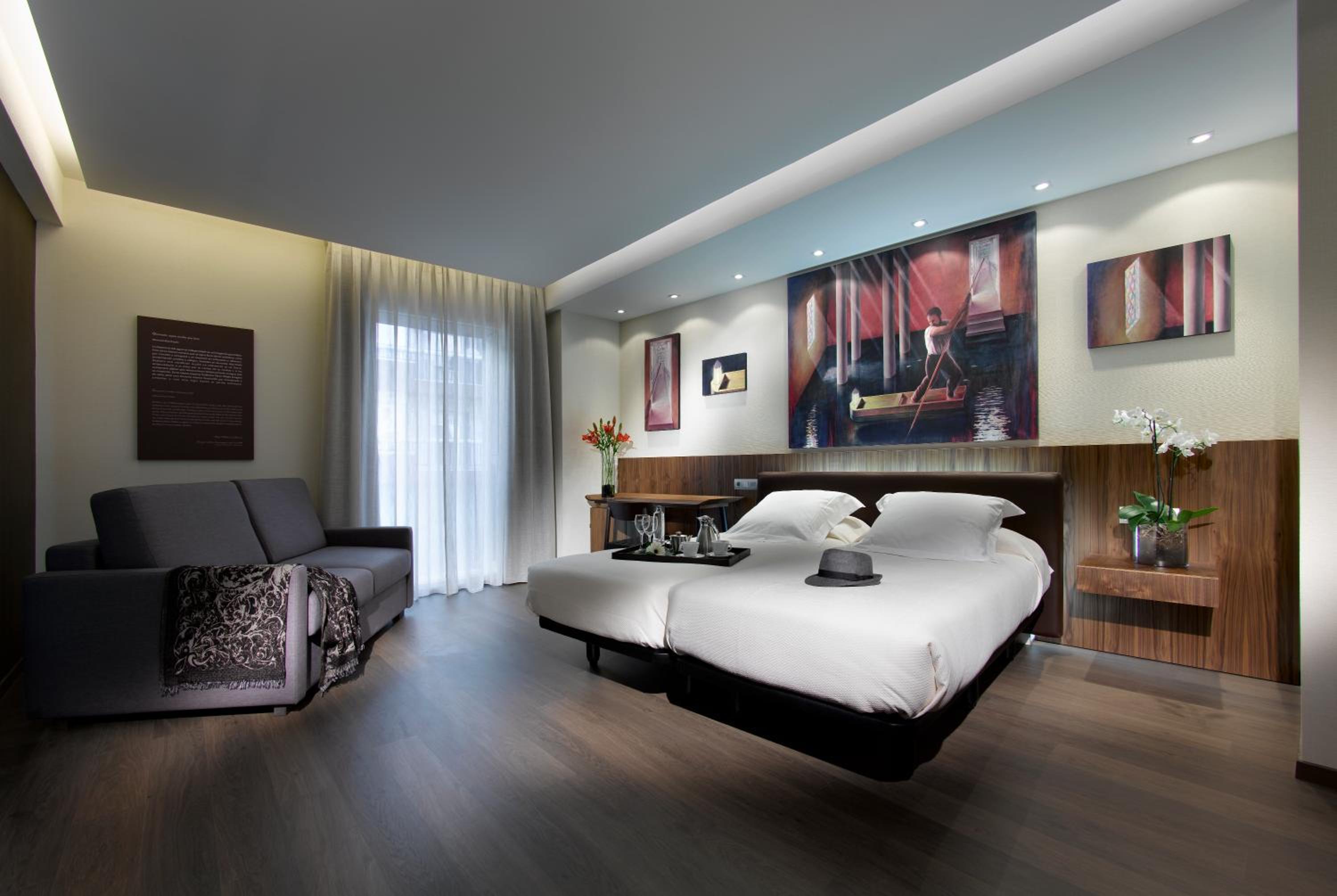 Habitación Doble con Cama Extra (2 adultos + 1 niño)