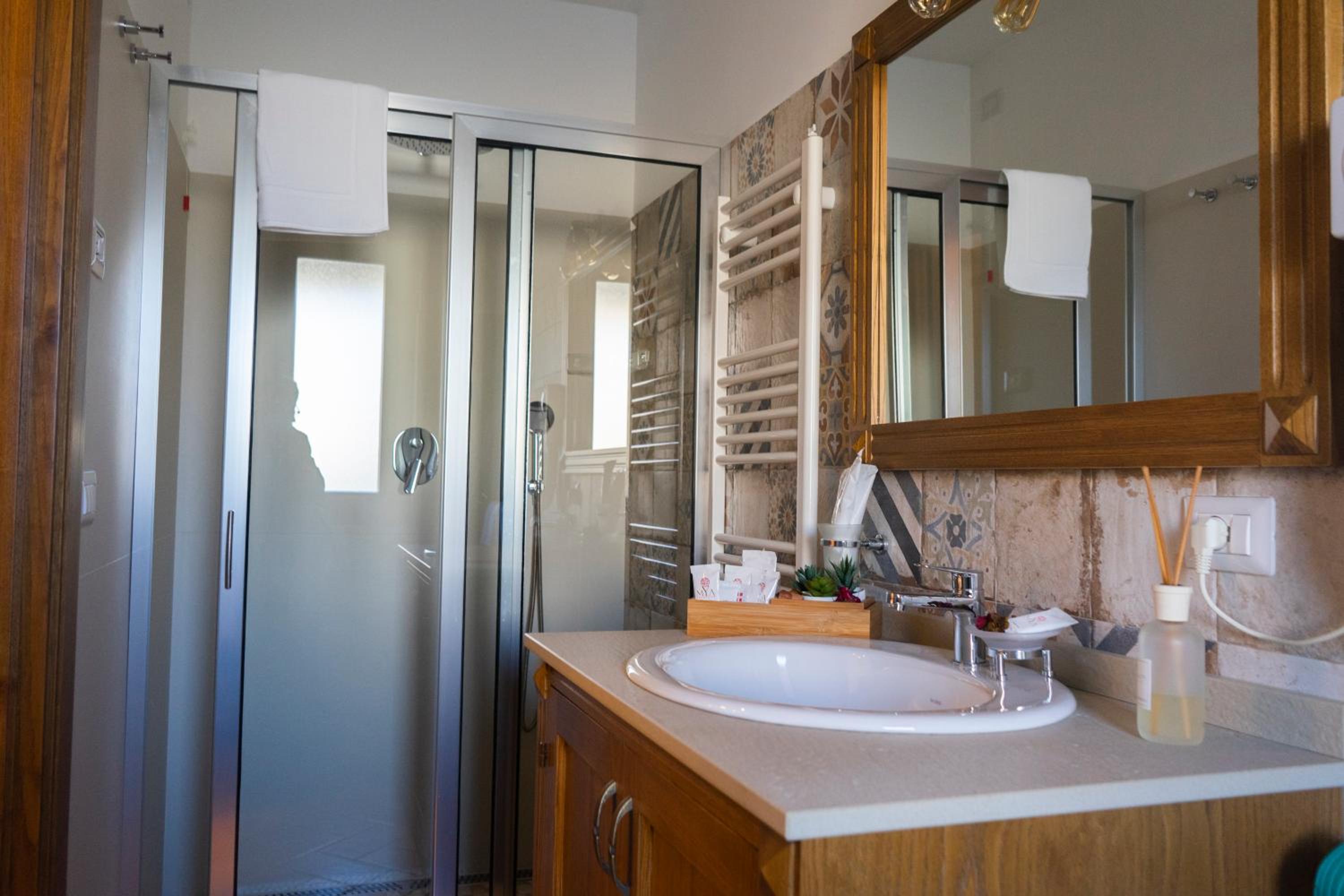 Triple Room with Terrace - Photo 10