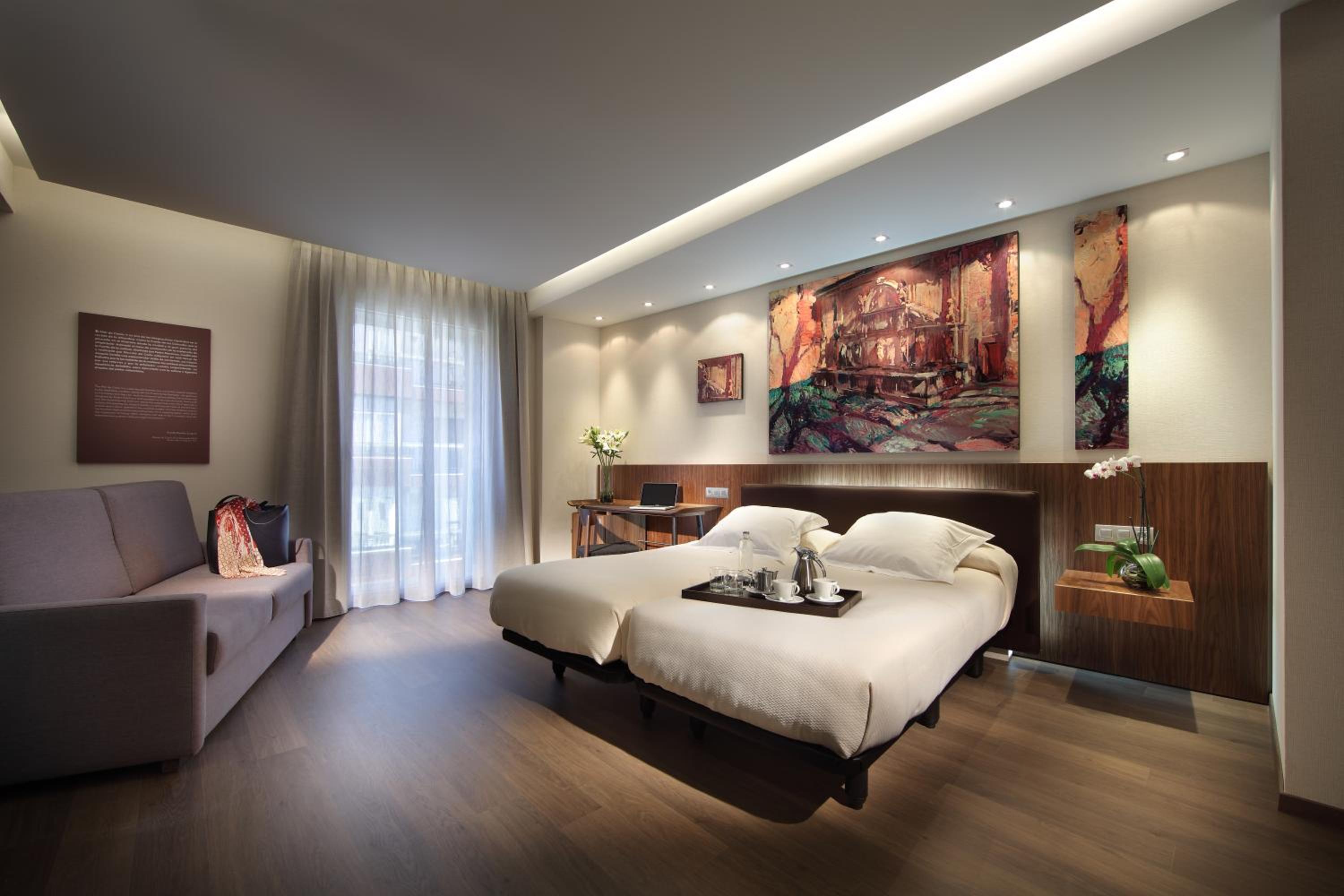 Twin Room With Extra Bed (2 Adults + 1 Child) photo 3