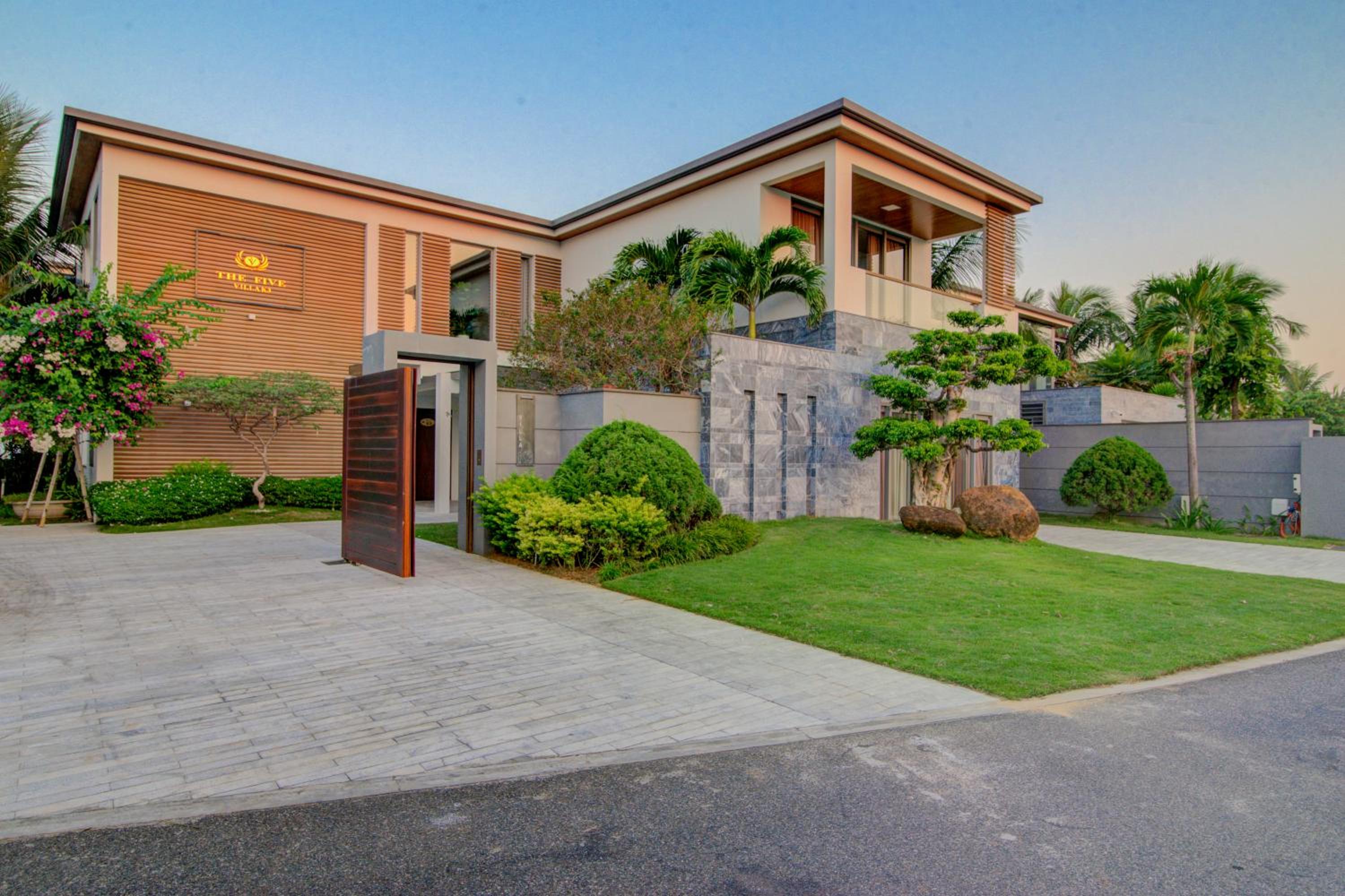 Superior Villa