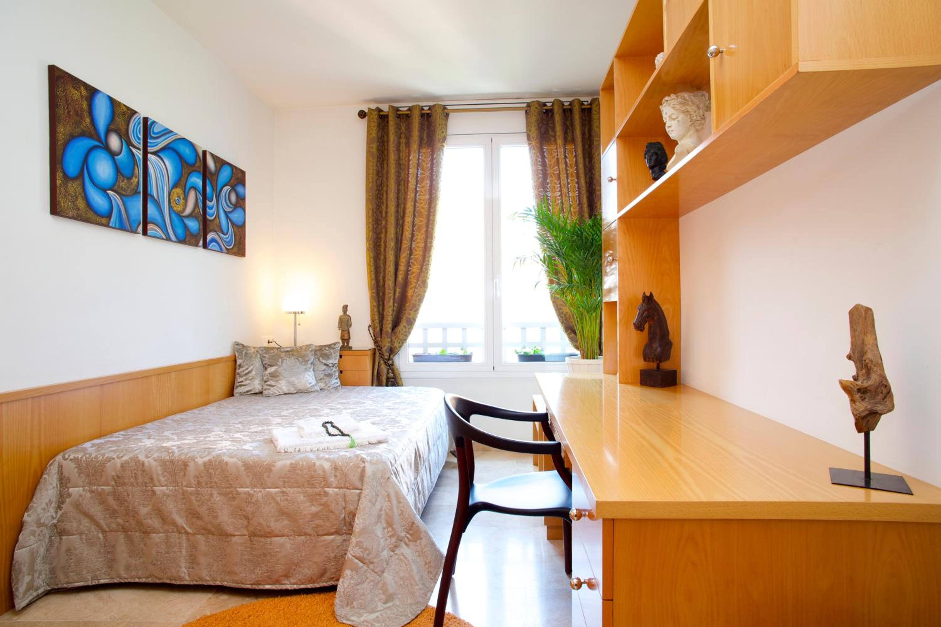 Luxury Suite with Terrace - Gothic Quarter photo 2