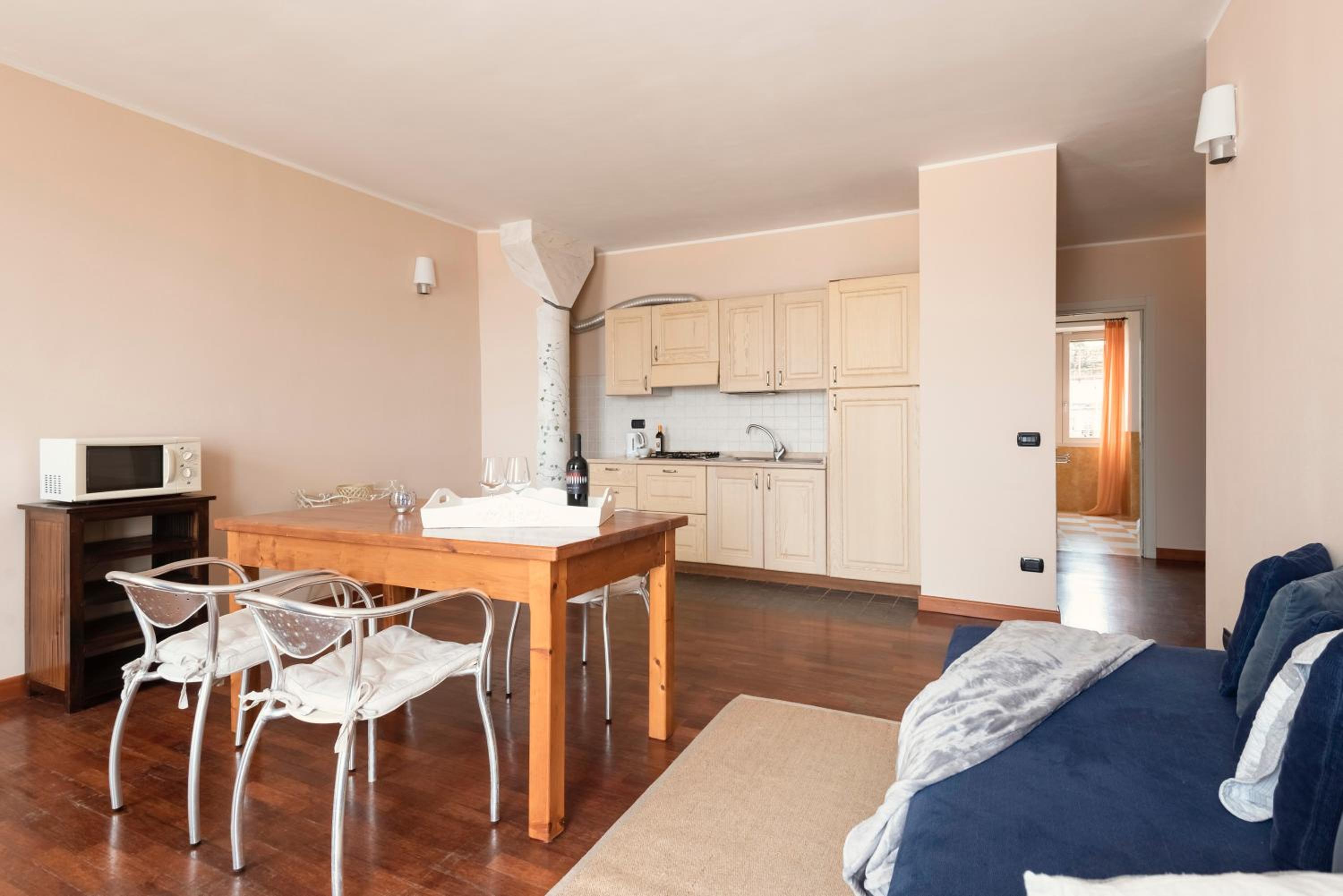 Two-Bedroom Apartment with Sea View - Photo 15