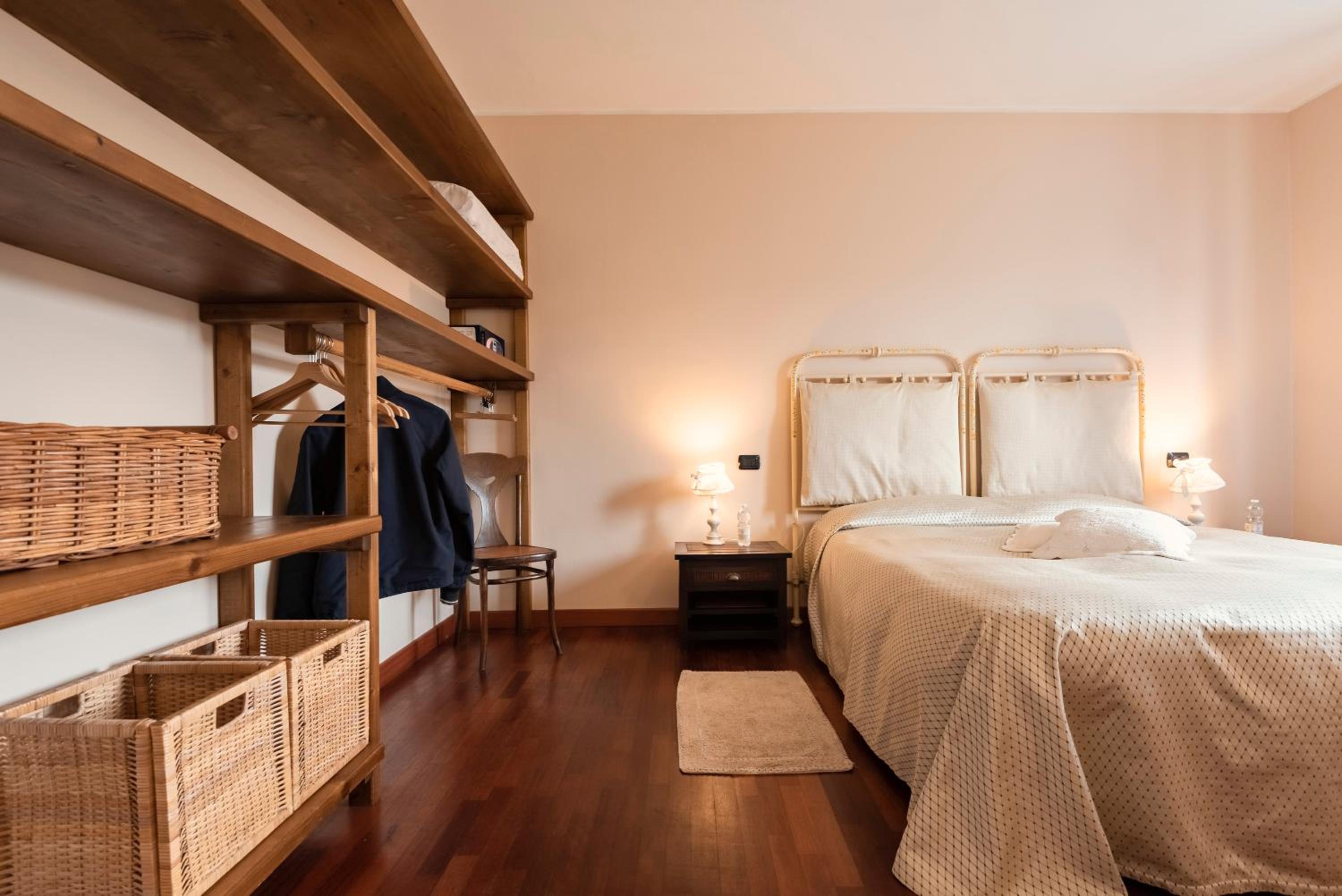 Two-Bedroom Apartment with Sea View - Photo 3