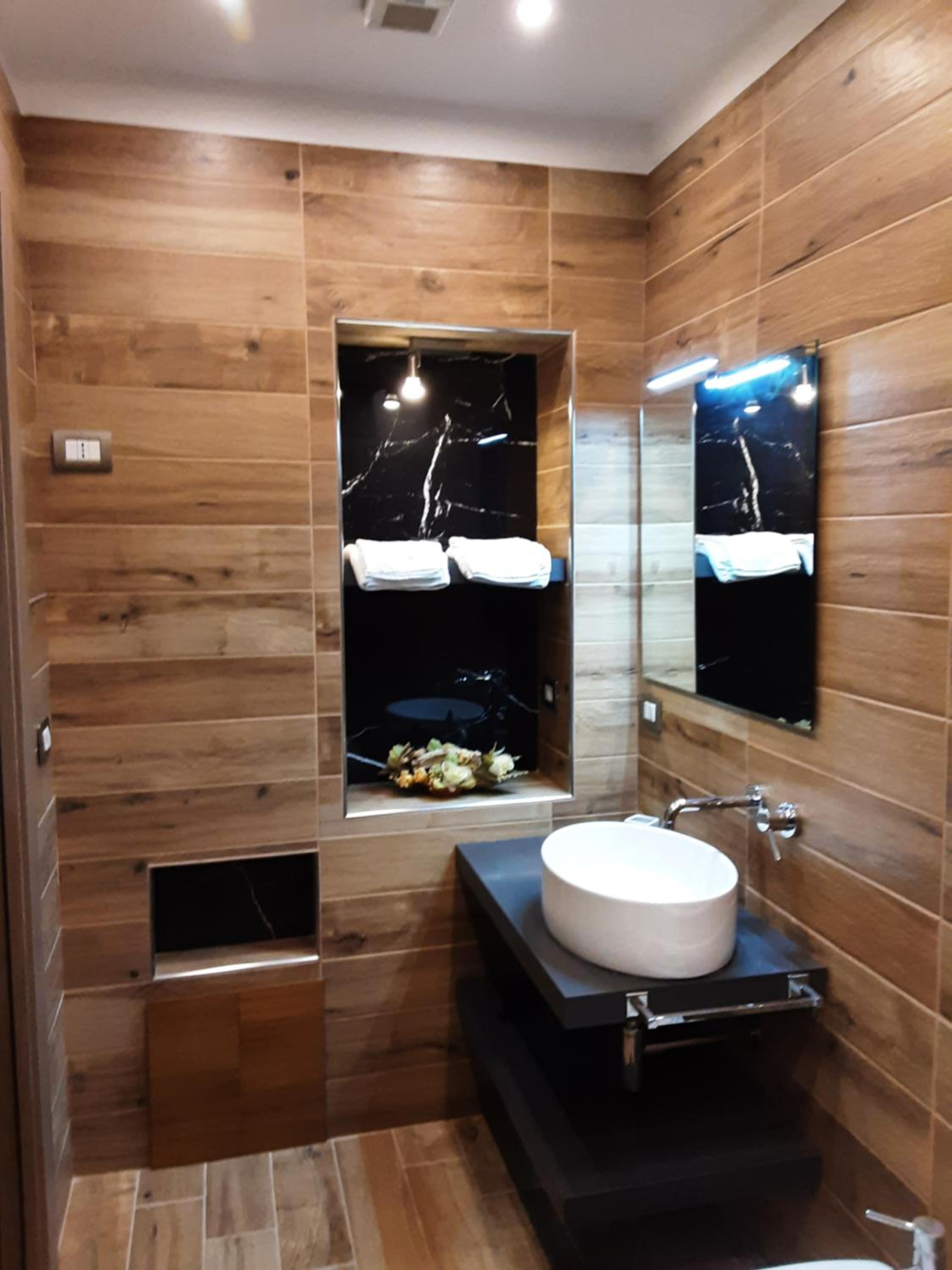 Double Room - Photo 3