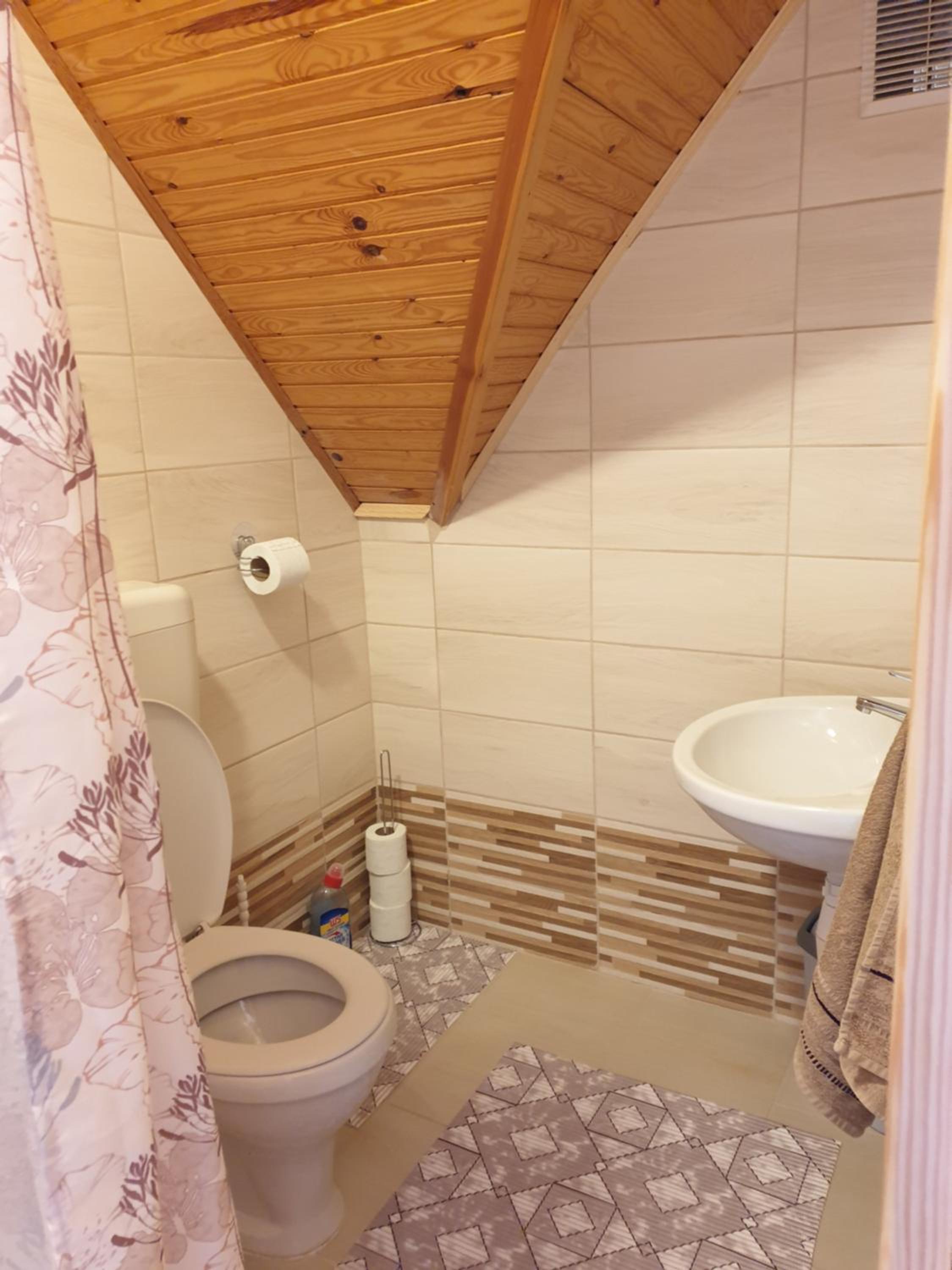 Deluxe Double Room with Extra Bed photo 3