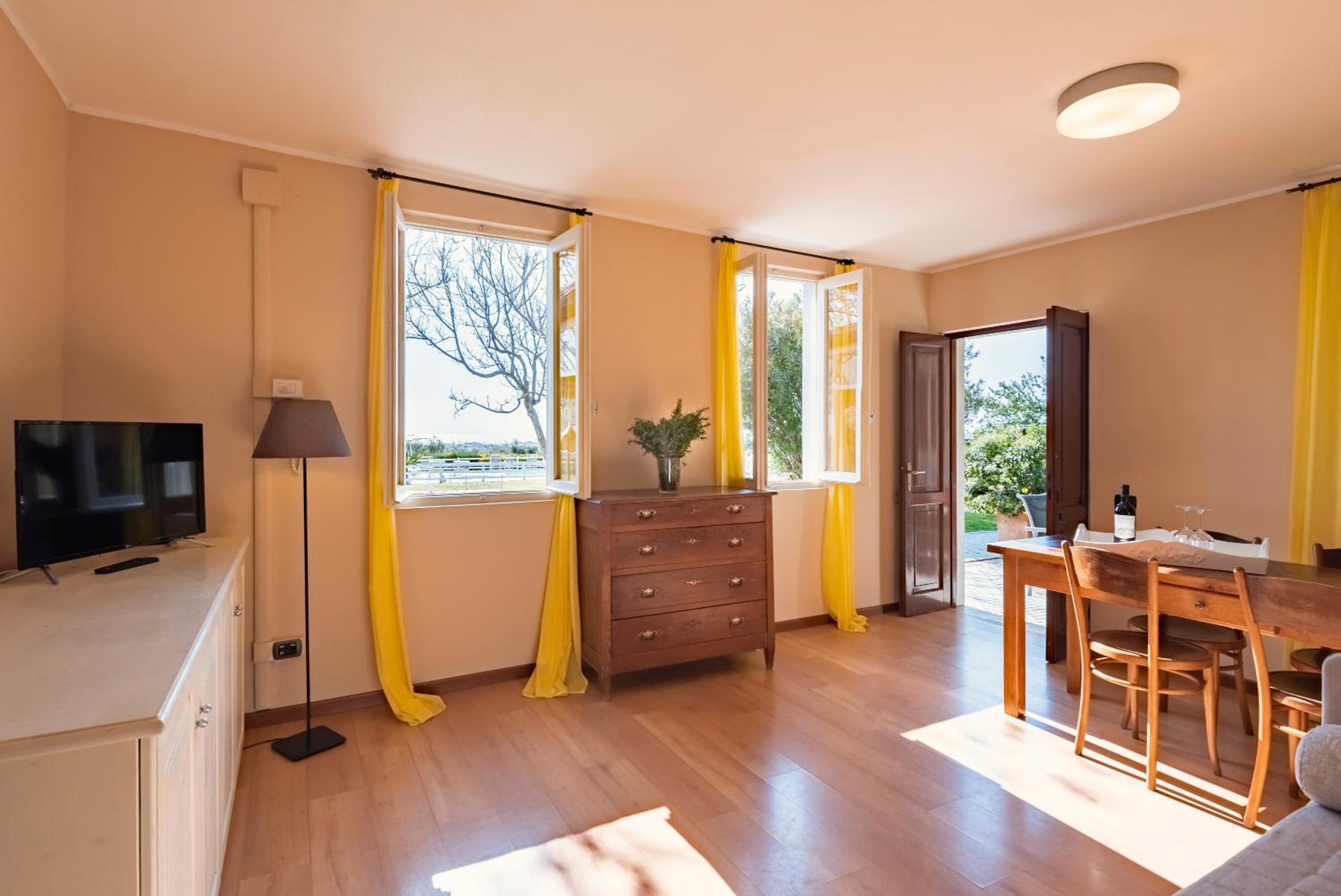 Two-Bedroom Apartment with Sea View - Photo 1