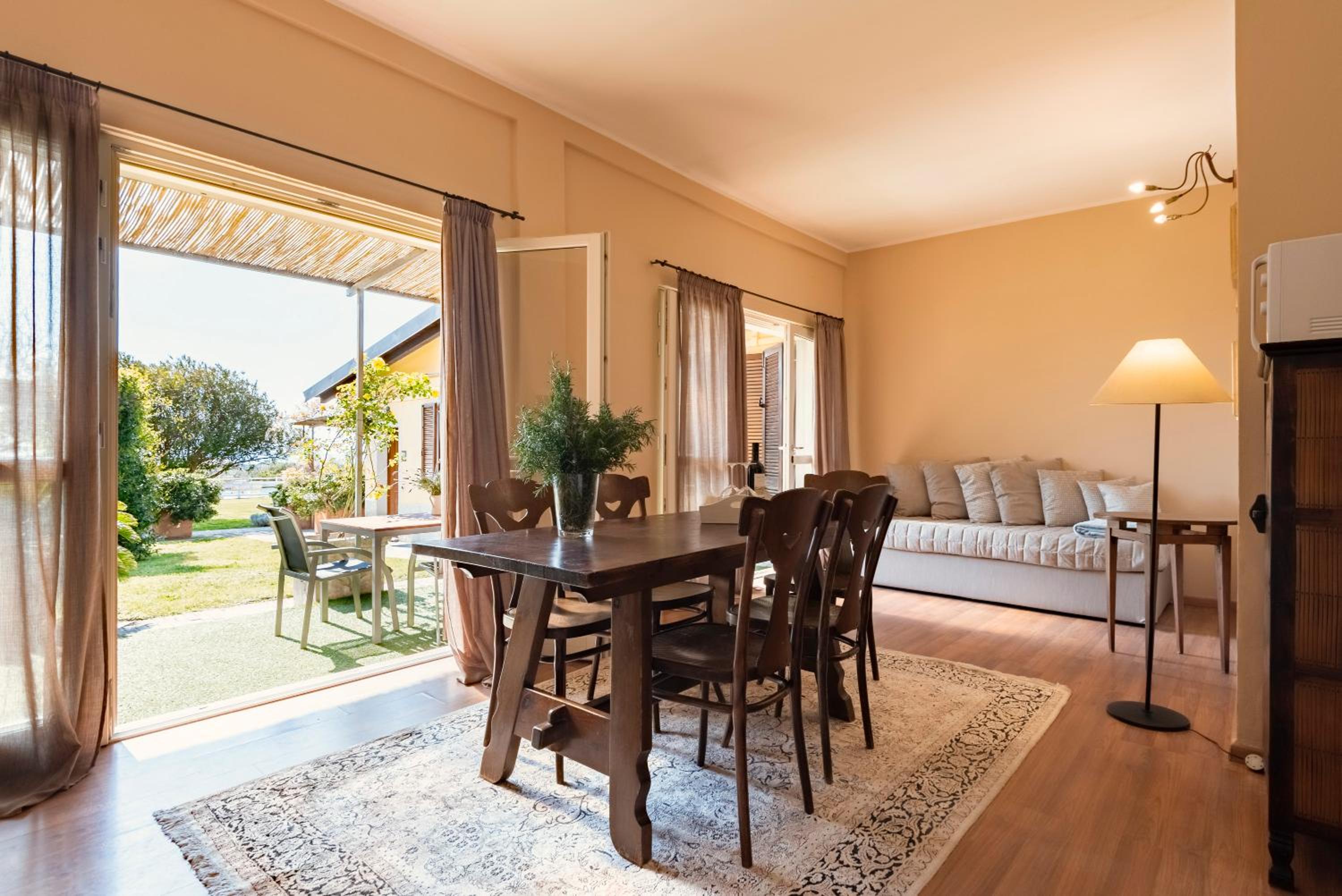 Two-Bedroom Apartment with Sea View - Photo 7