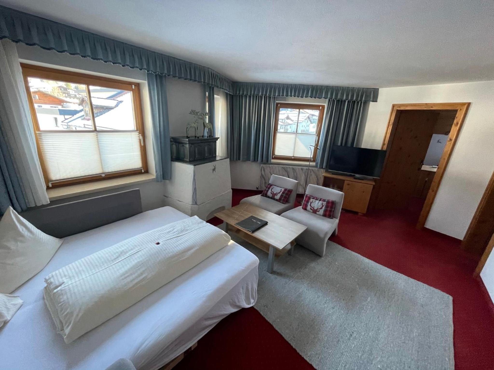 Family Room (2 Adults + 1 Child) - Photo 15