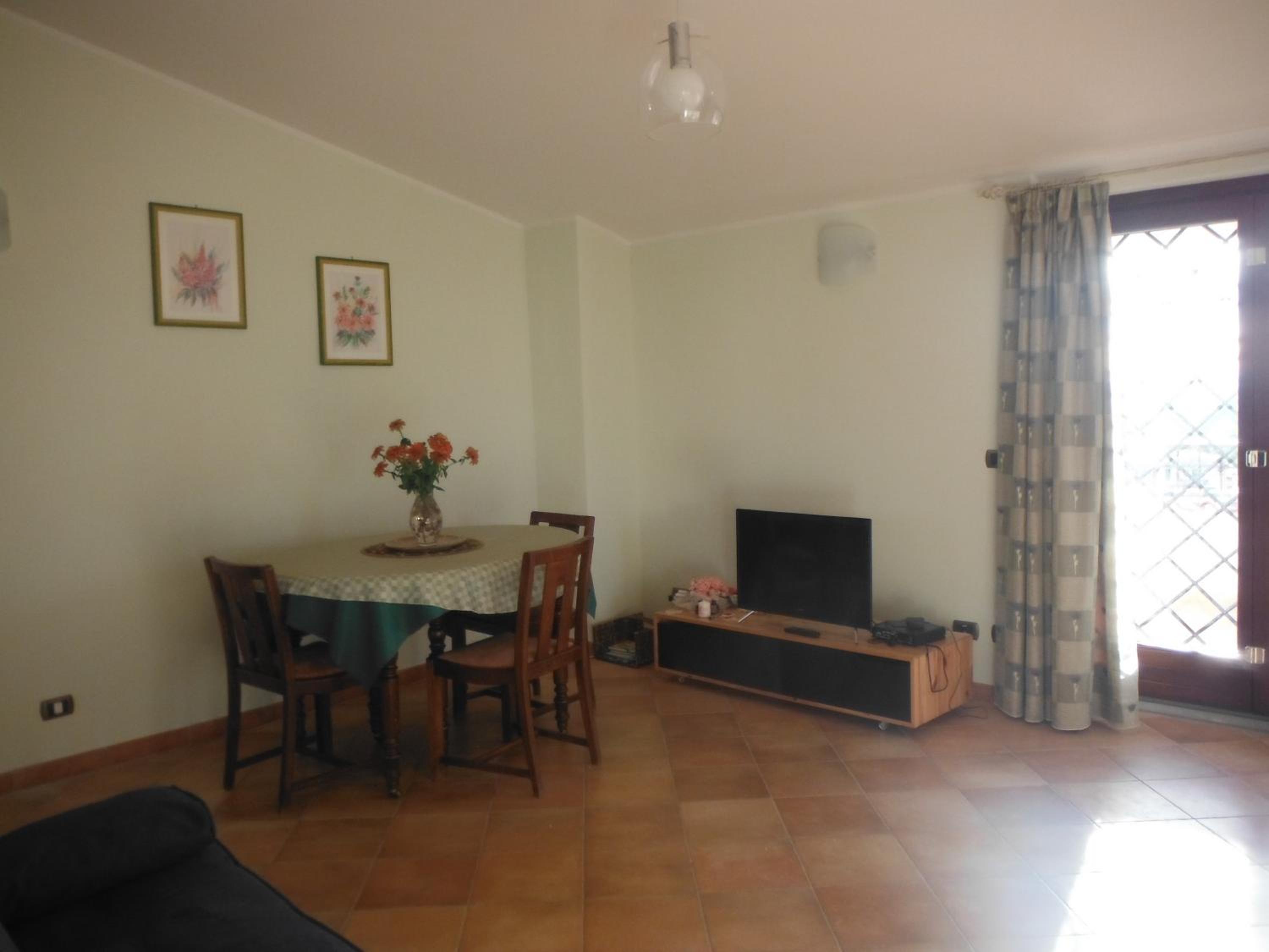 Two-Bedroom Apartment - Photo 16