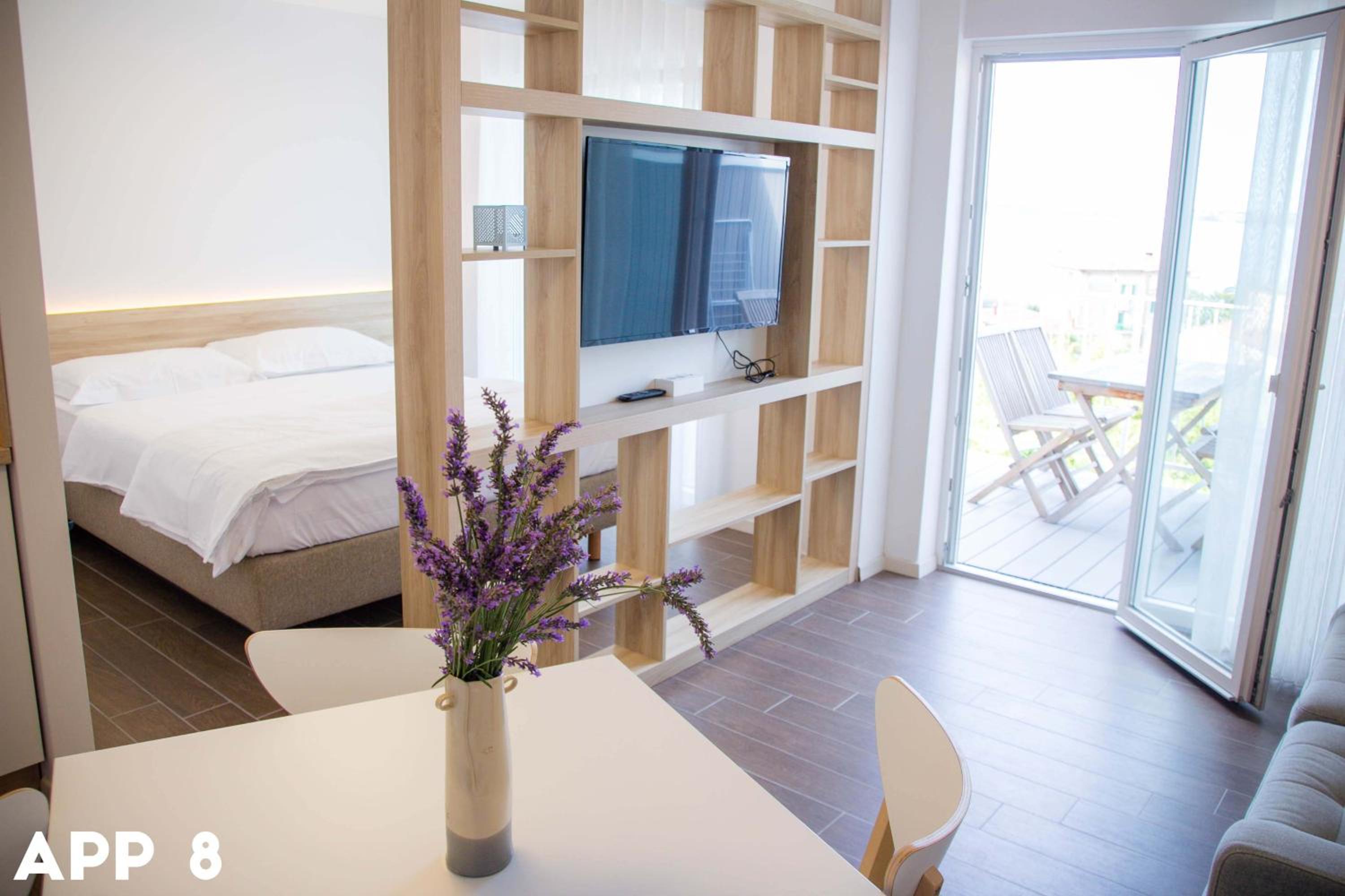 Family Apartment with Sea View and Balcony
