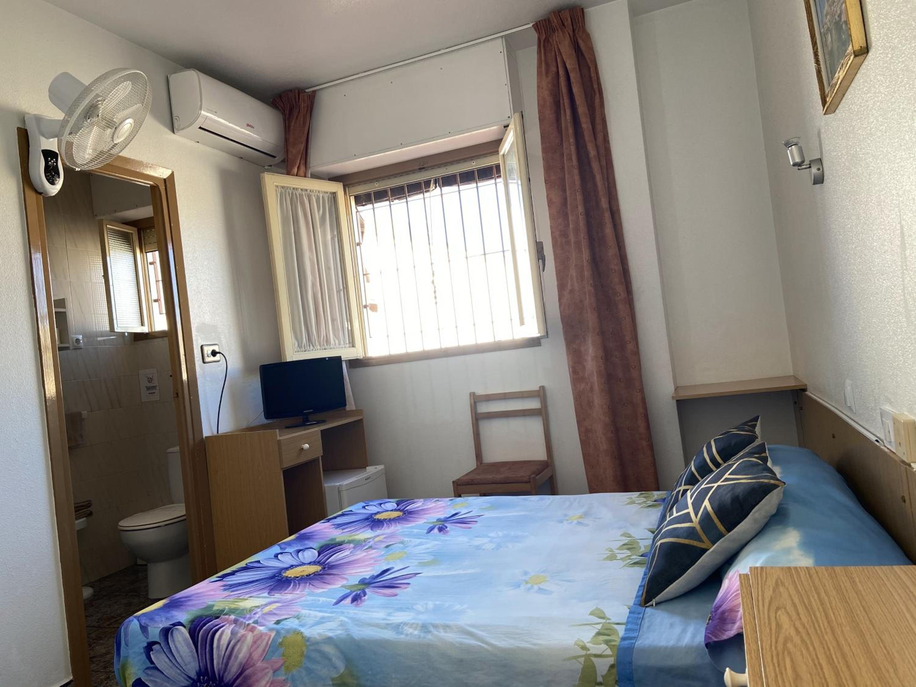 Double or Twin Room photo 2