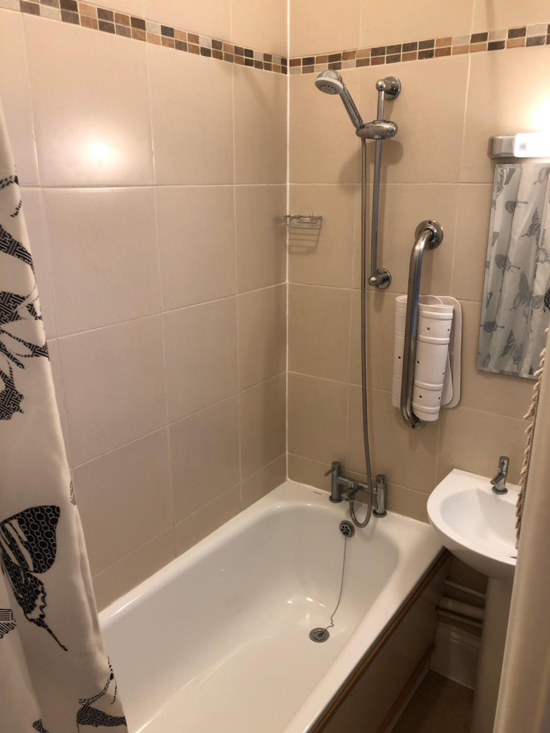 Deluxe King Room photo 2