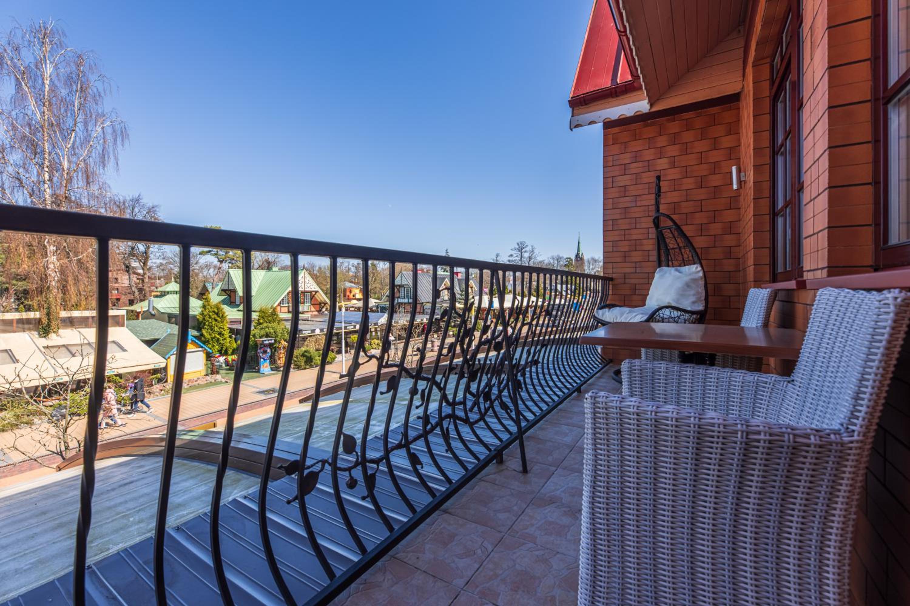 Premium Room with Balcony and Sofa - Photo 49