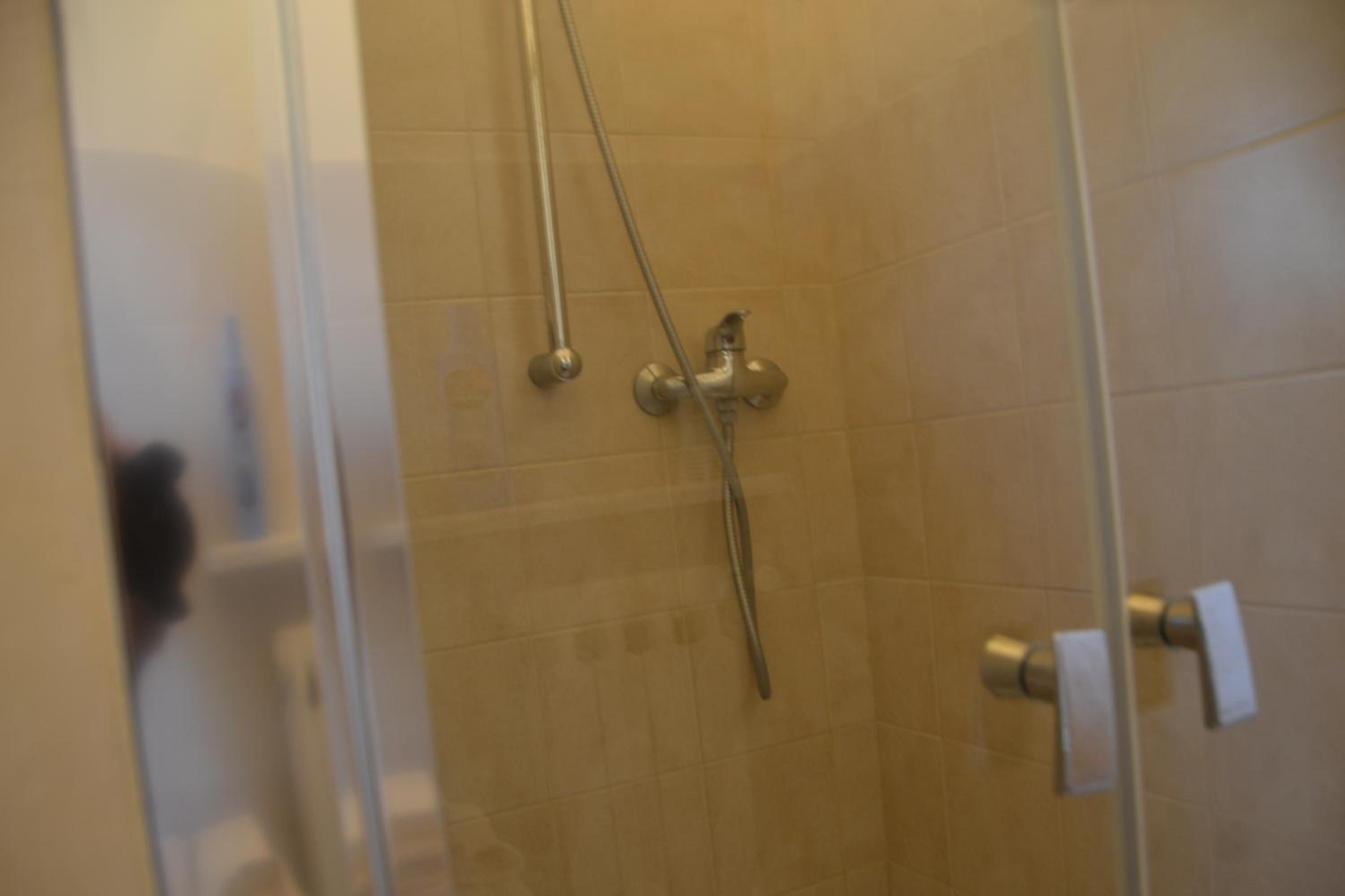 Deluxe Room - Photo 10