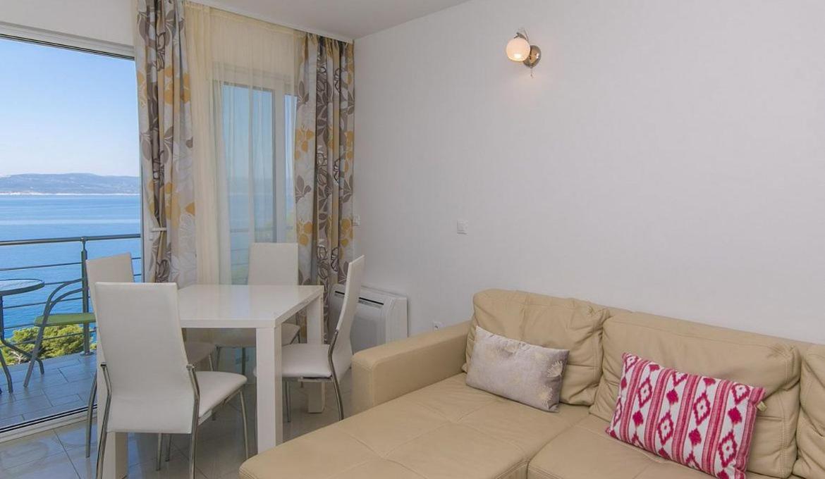 Apartment With Sea View photo 1
