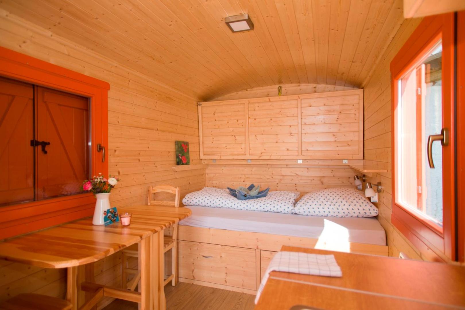 Triple Room with Shared Bathroom photo 1