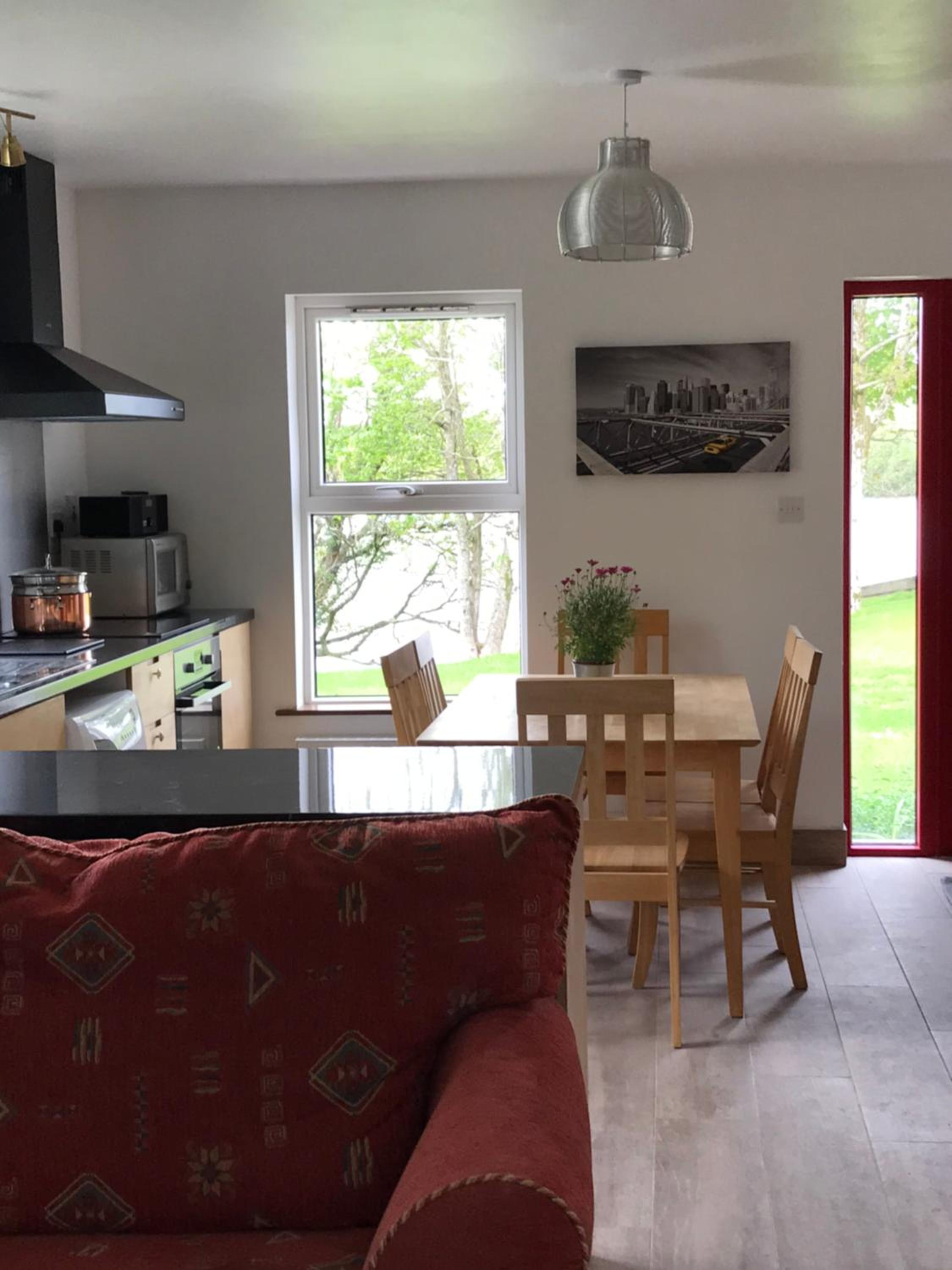 Two-Bedroom Apartment - Photo 8