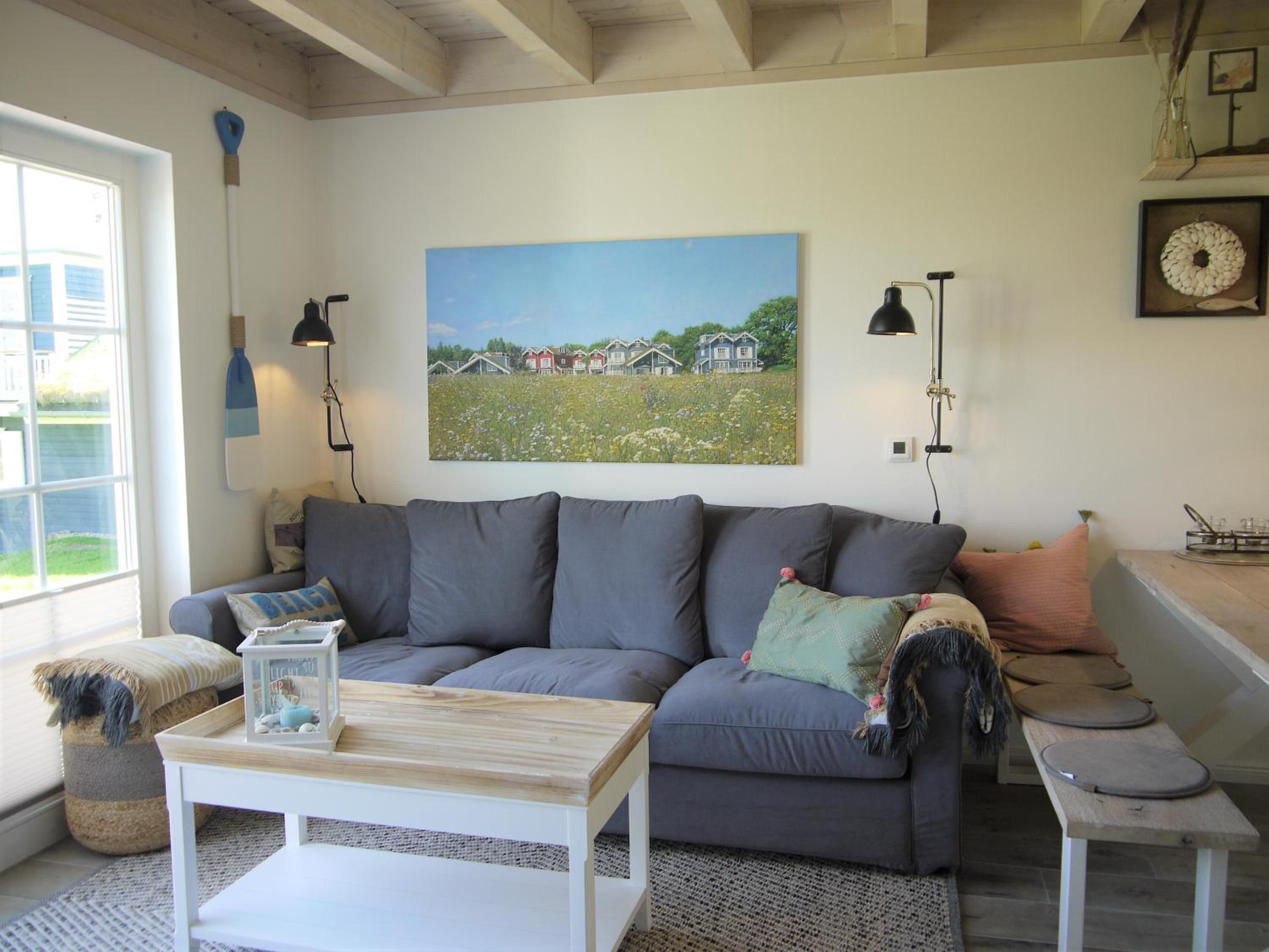 Three-Bedroom House photo 2
