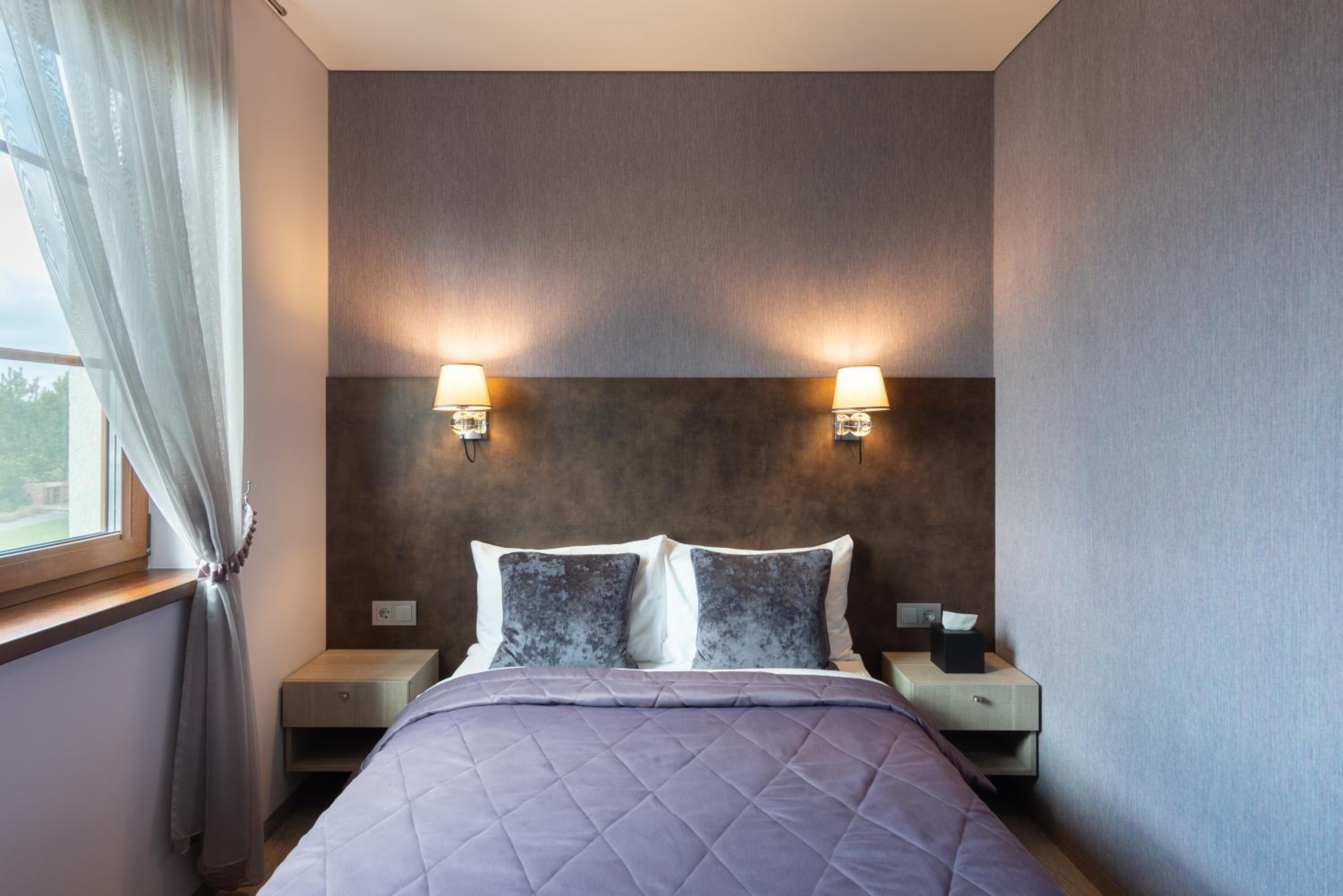 Suite with Lake View - Photo 13