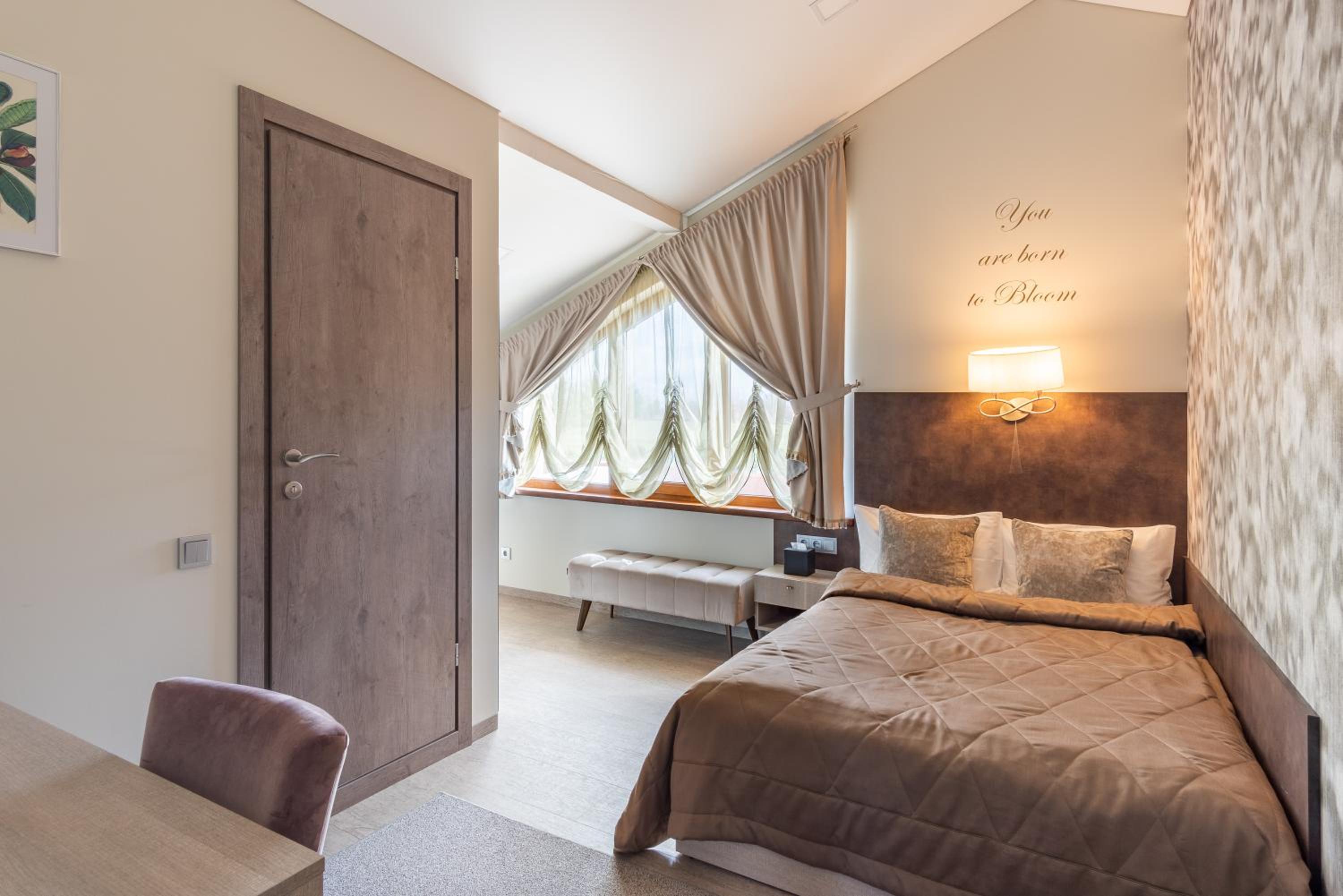 Deluxe Double Room - Photo 3