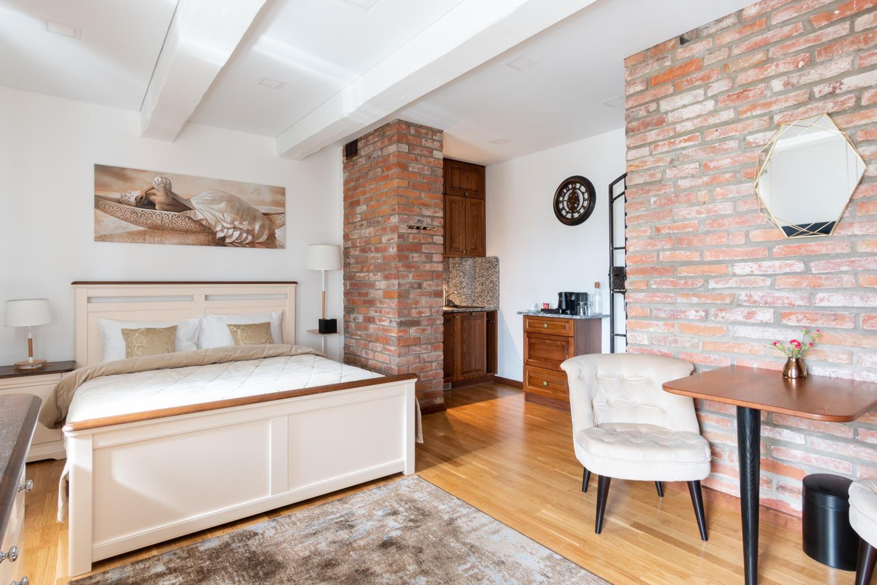 Duplex Apartment - Photo 16