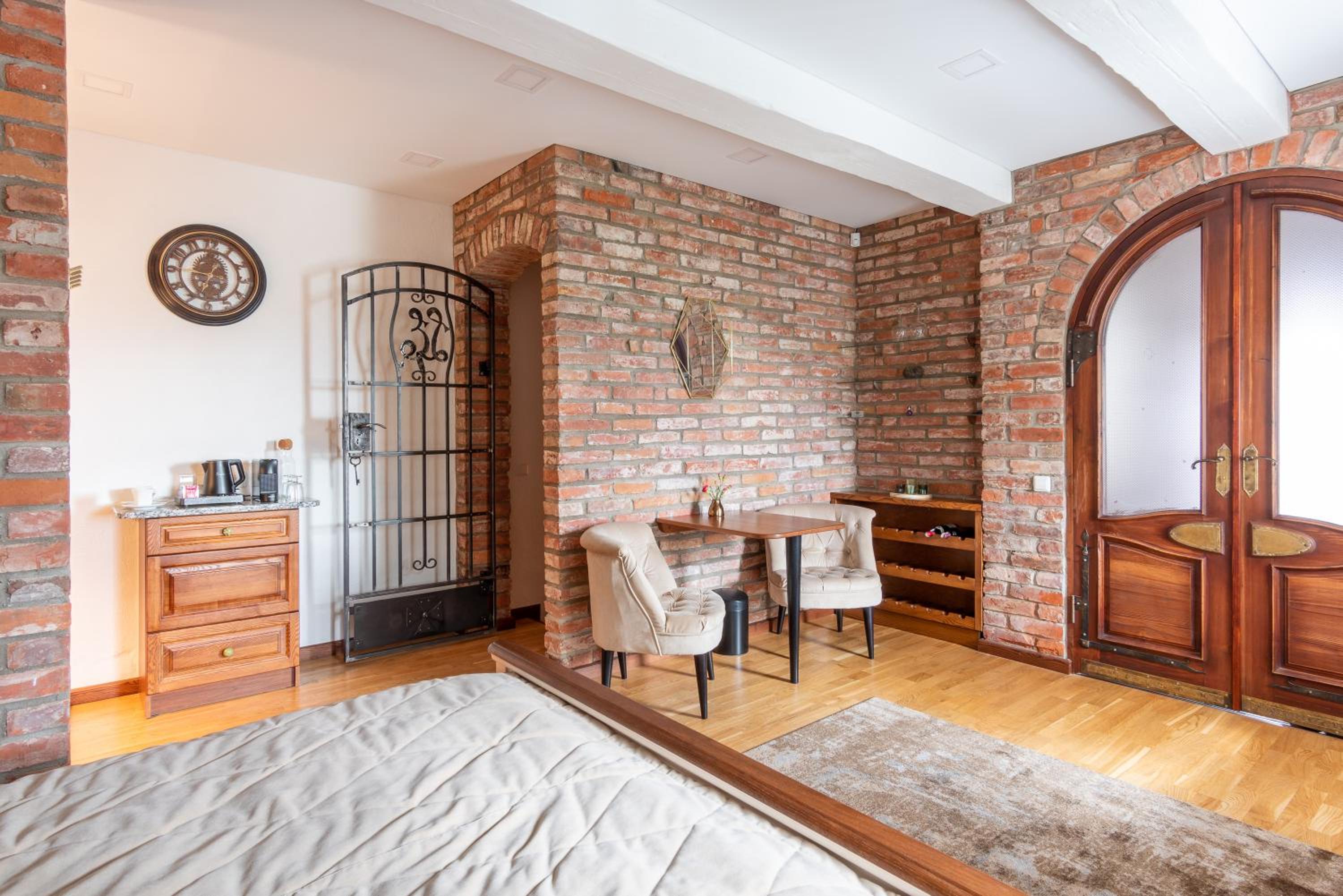 Duplex Apartment - Photo 22