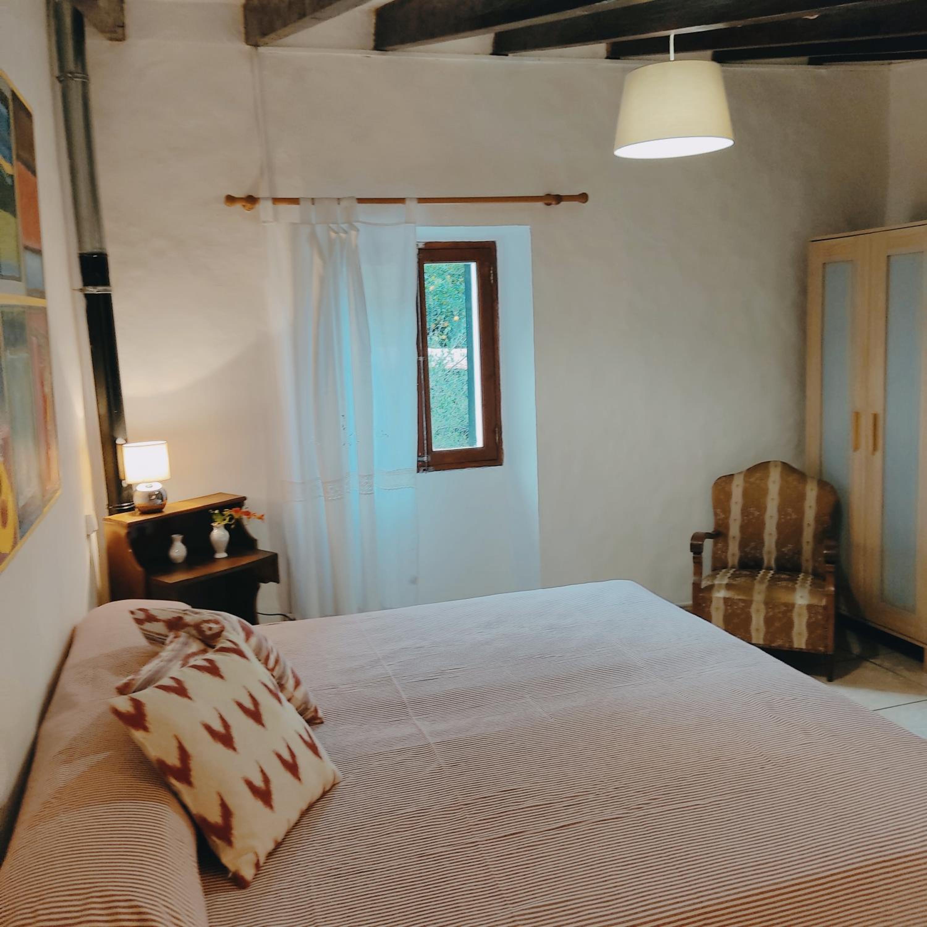 Casa de cuatro habitaciones