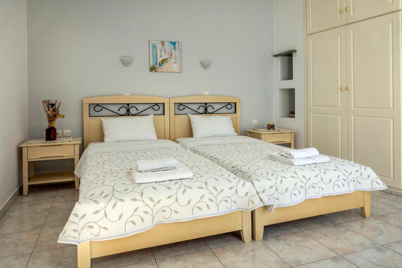 Twin Room With City View