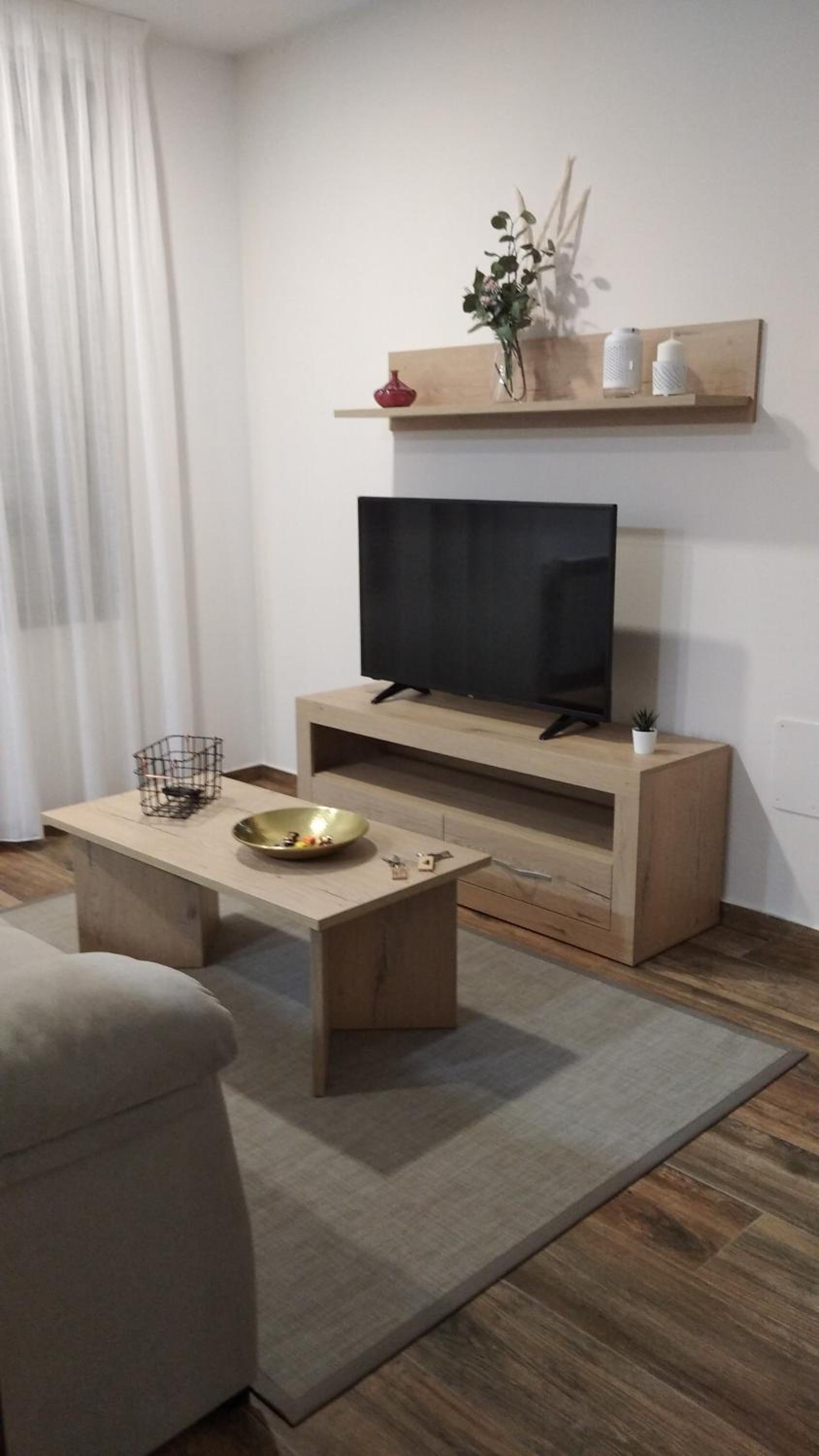 Apartment - Ground Floor - Photo 1