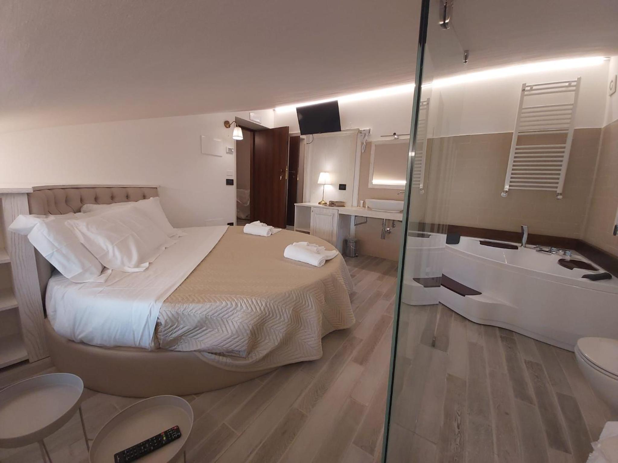 Double or Twin Room photo 1