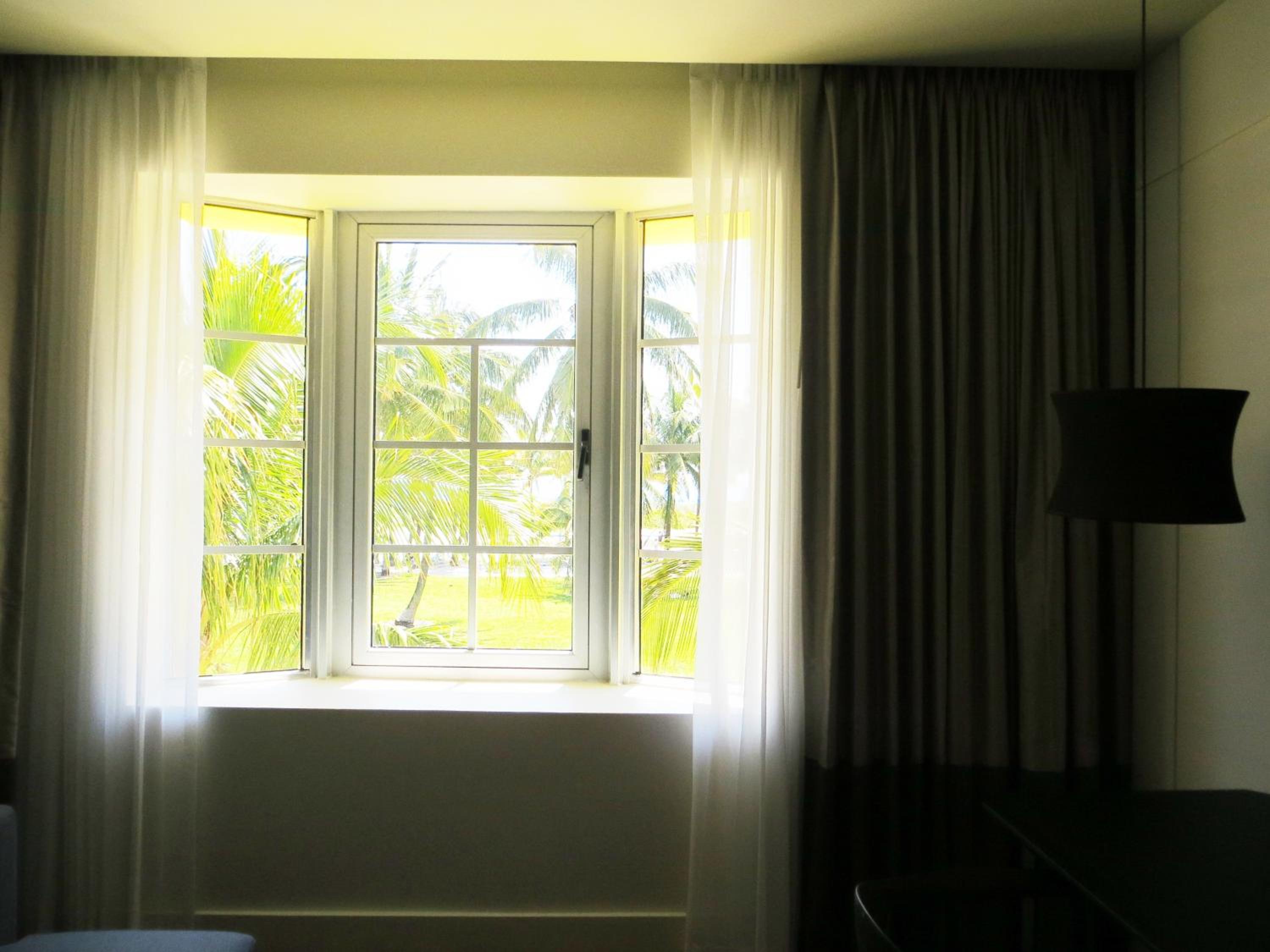 King Suite with Ocean View - No Resort Fee - Photo 3