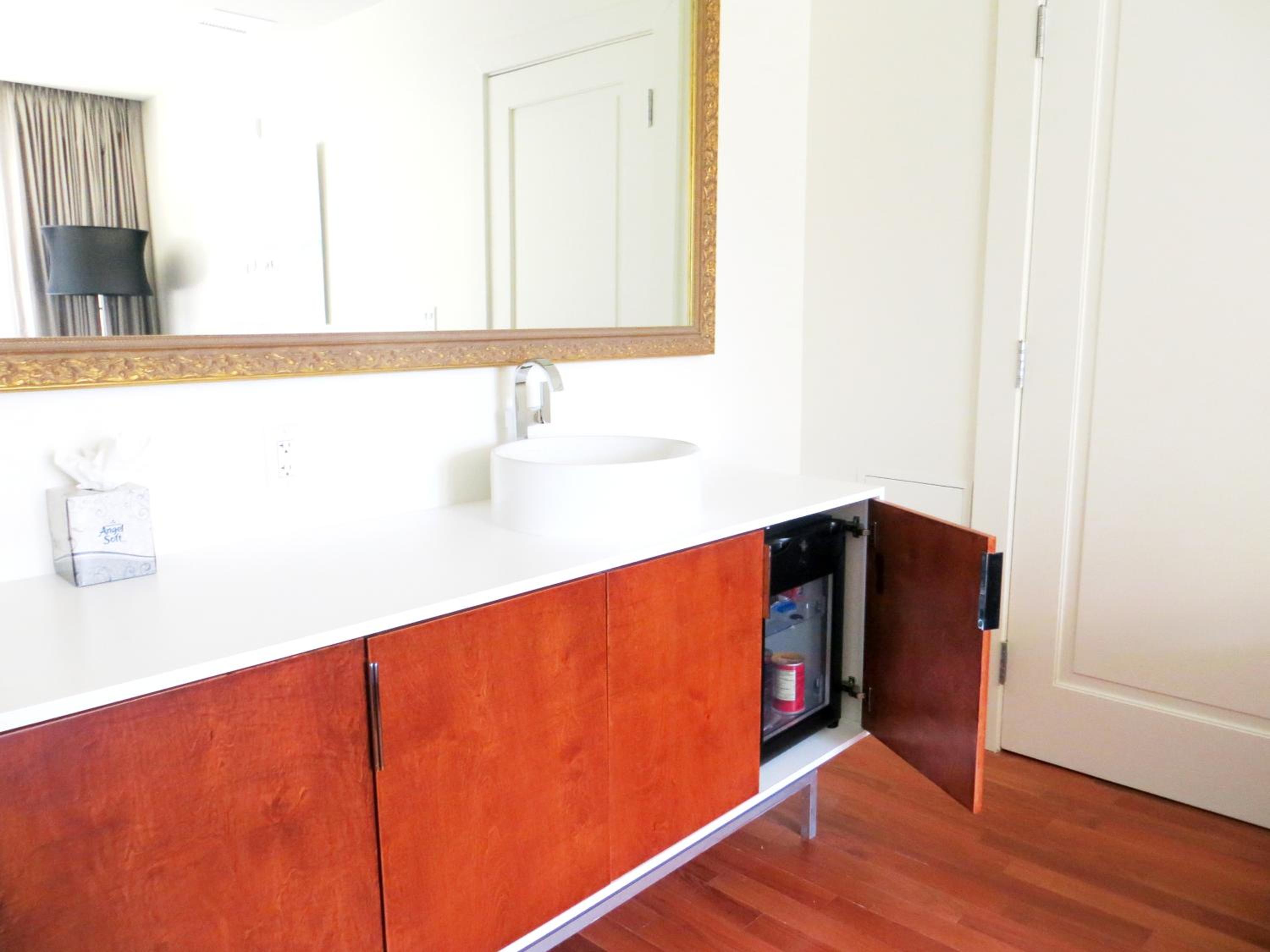 King Suite with Ocean View - No Resort Fee - Photo 11