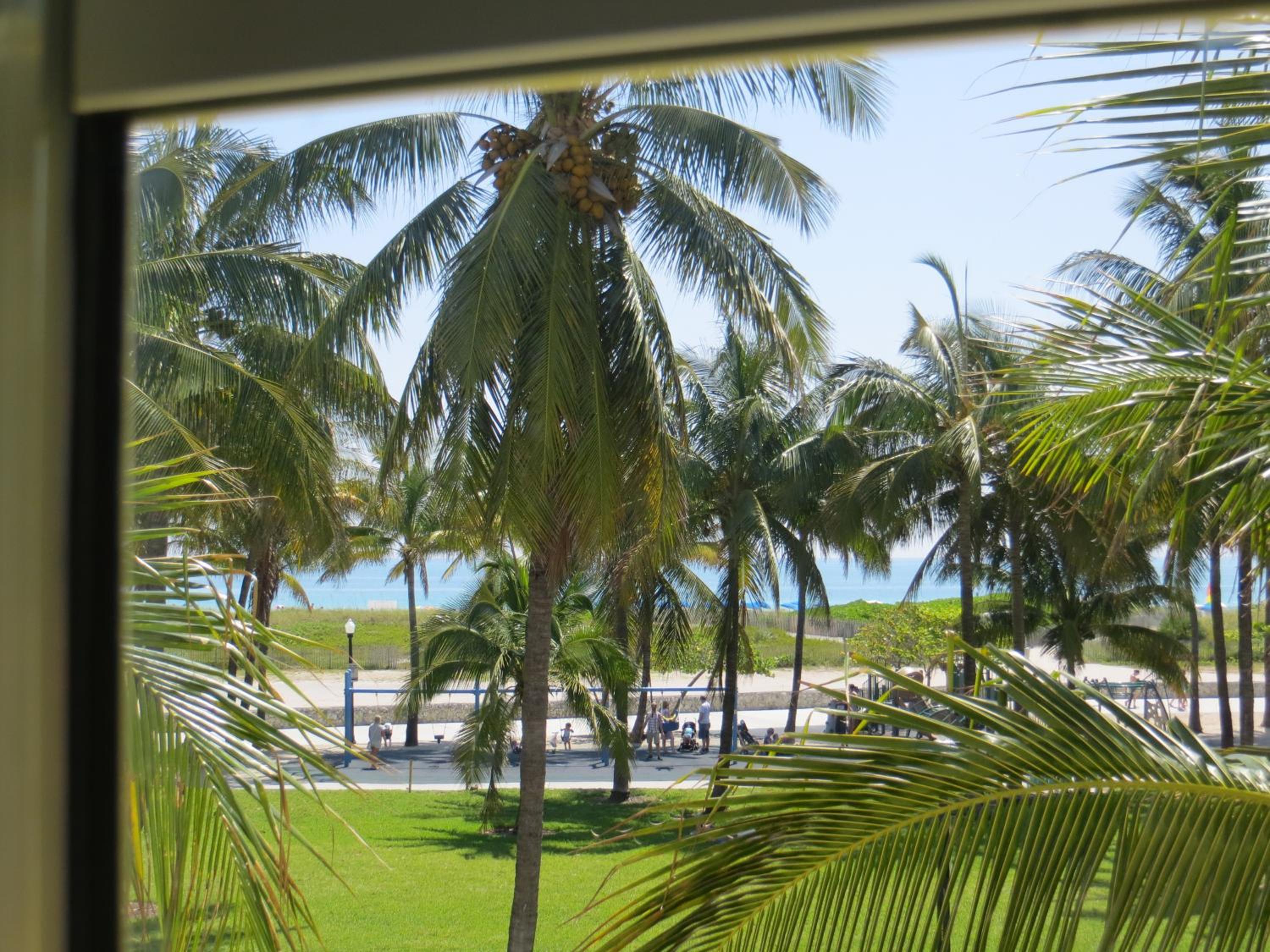King Suite with Ocean View - No Resort Fee - Photo 4
