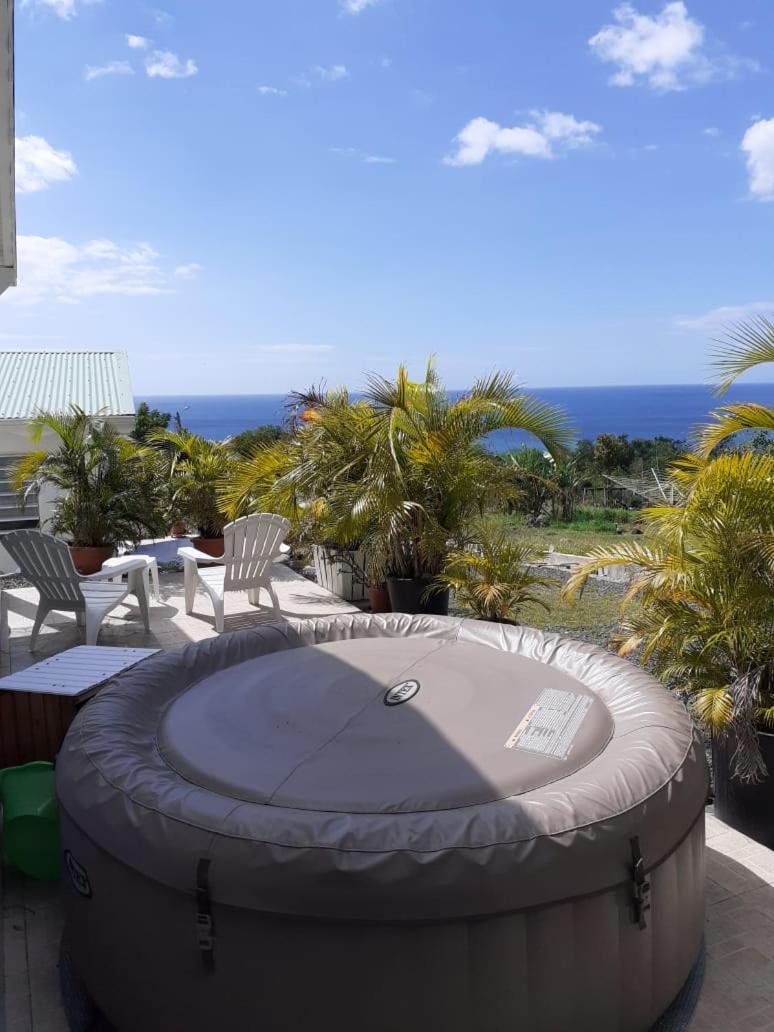 Bungalow with Sea View