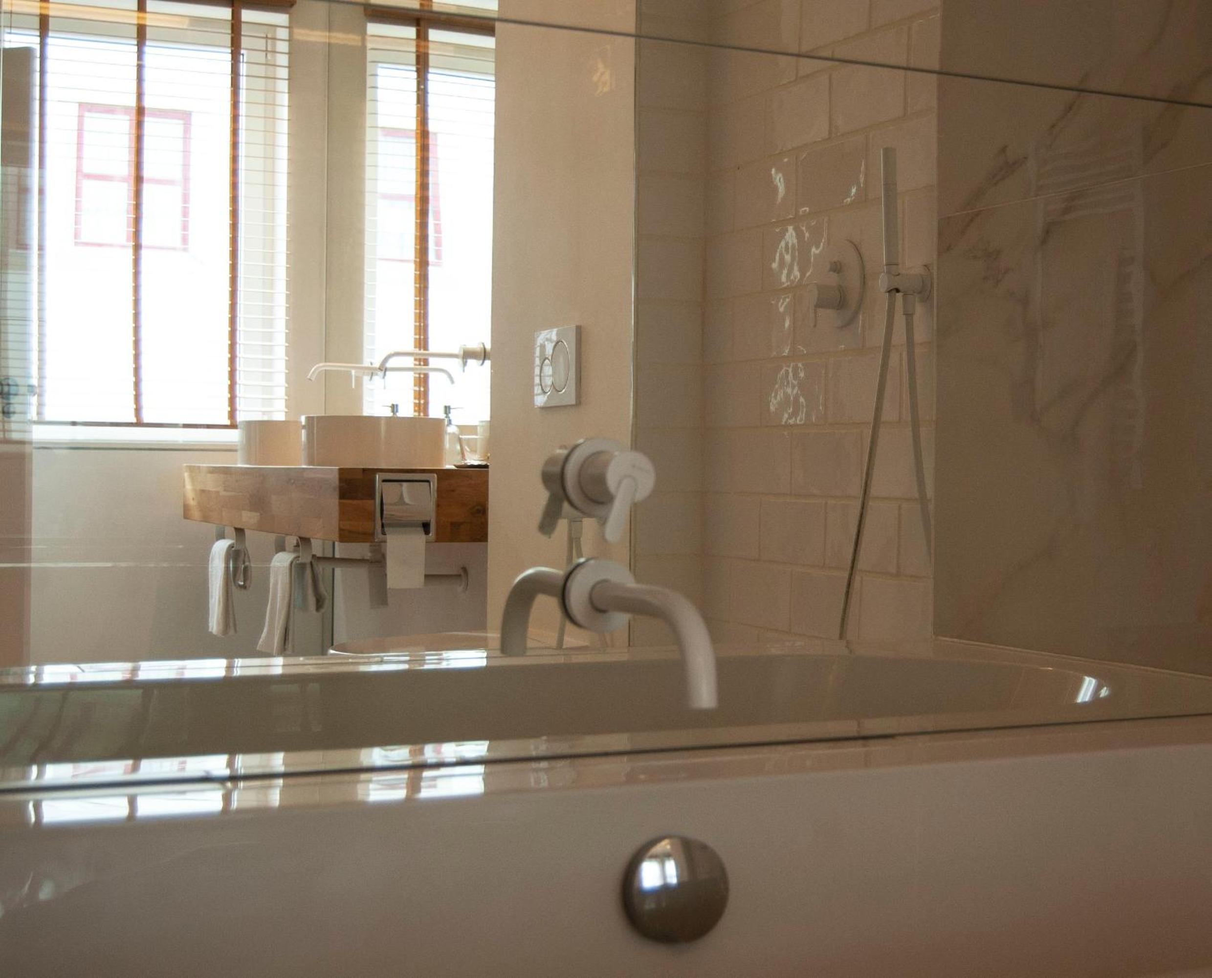 Superior Double or Twin Room - Photo 18