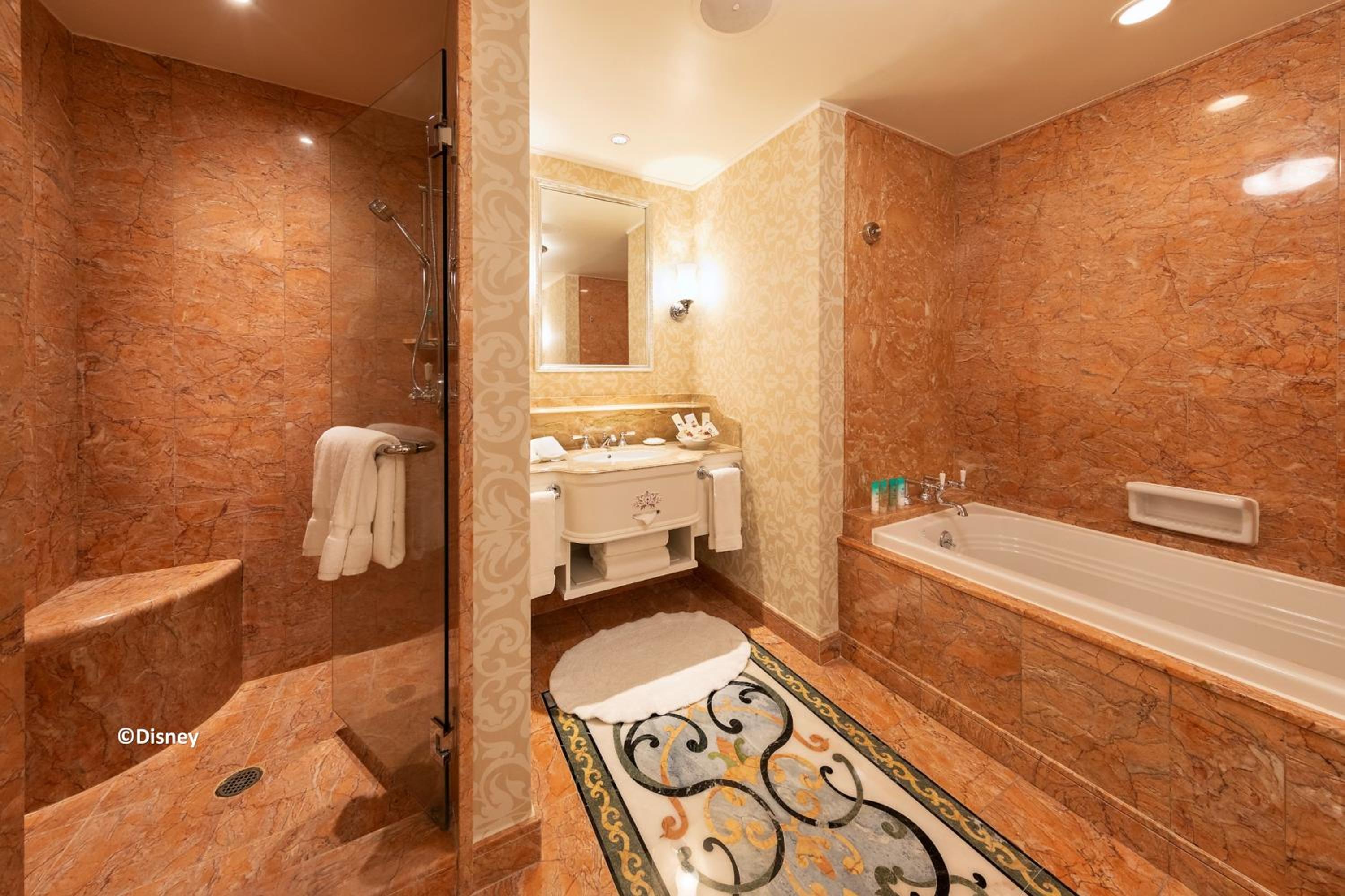 Kingdom Club Suite with King Bed or Two Double Beds photo 1