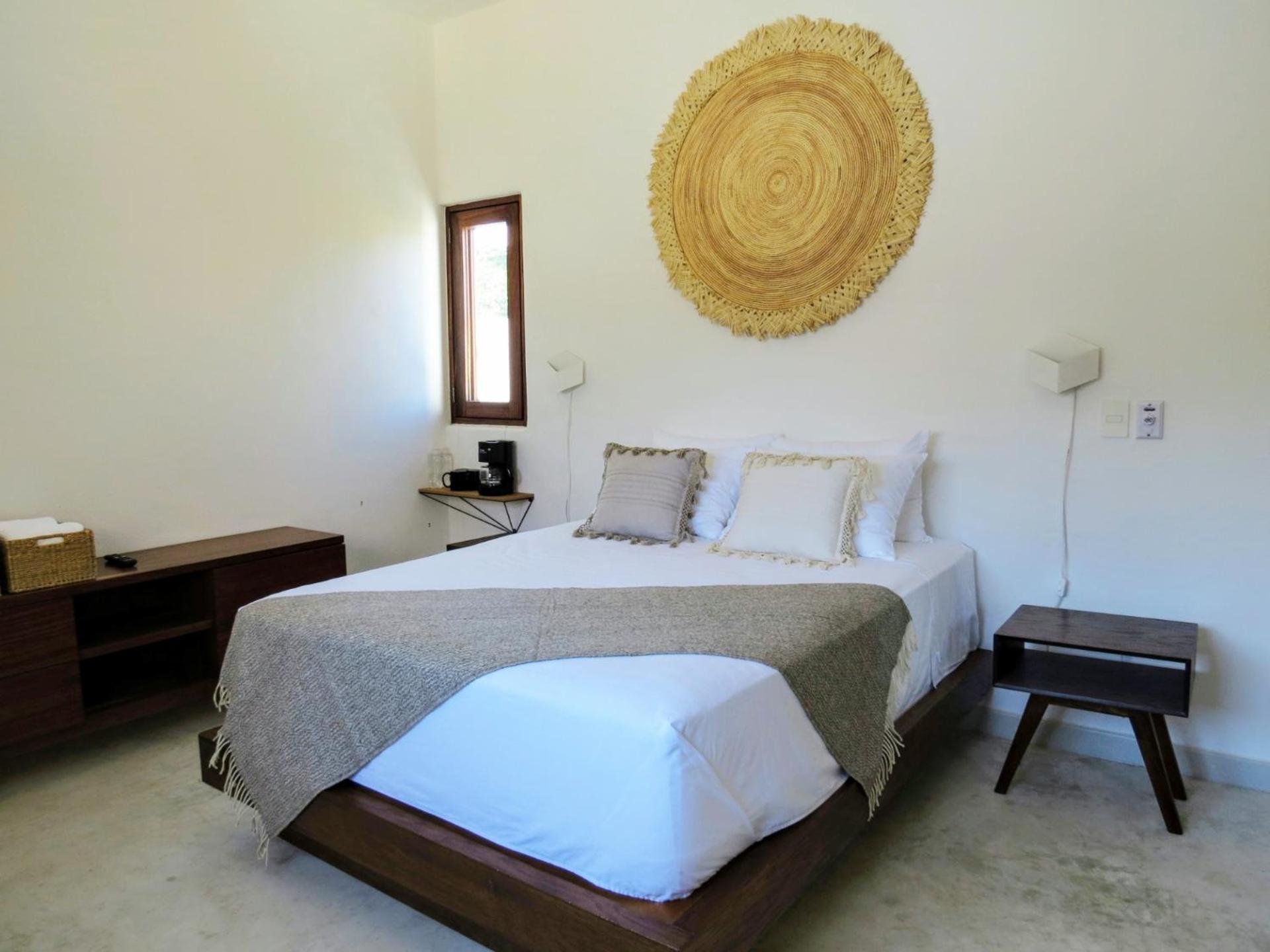 Deluxe Double Room (2 Adults + 1 Child) photo 1