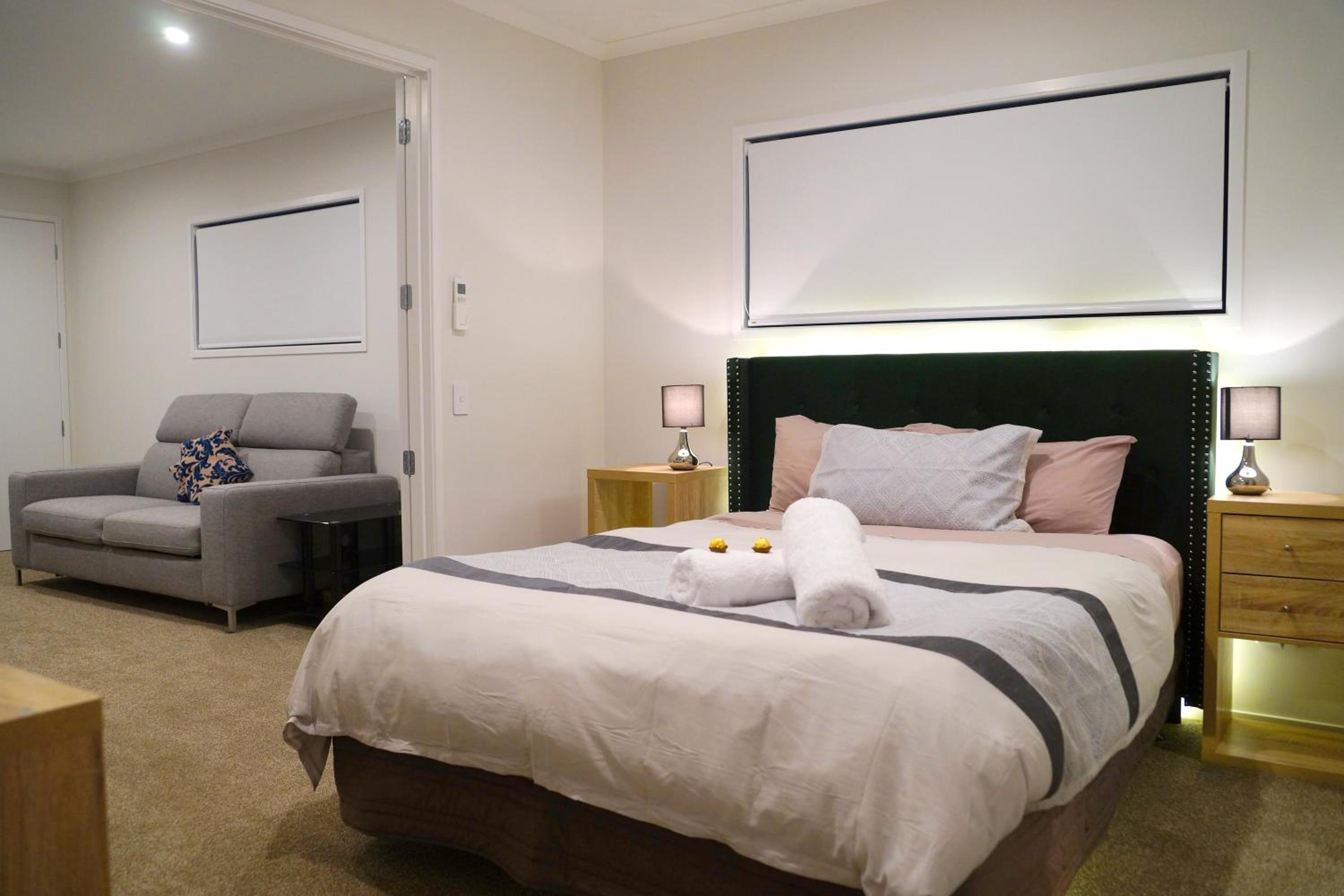 Three-Bedroom Villa - Photo 18