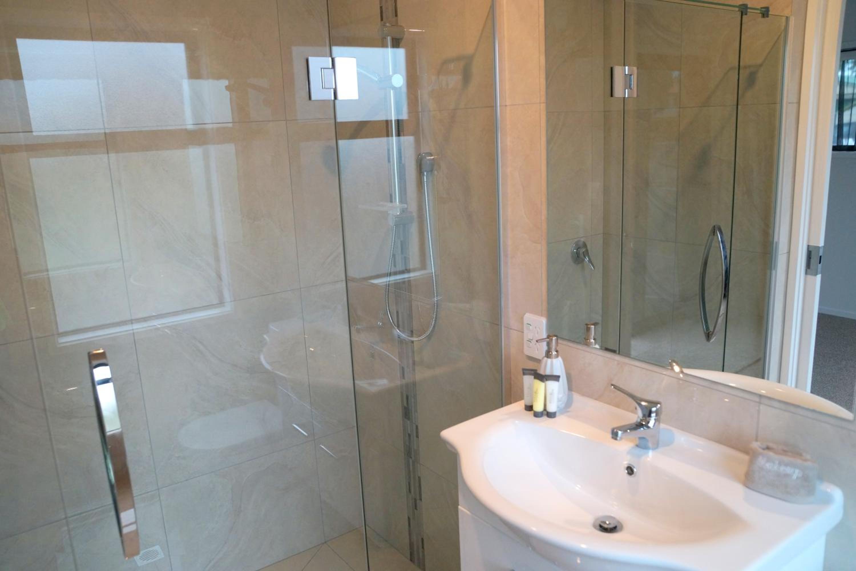 Three-Bedroom Villa - Photo 14