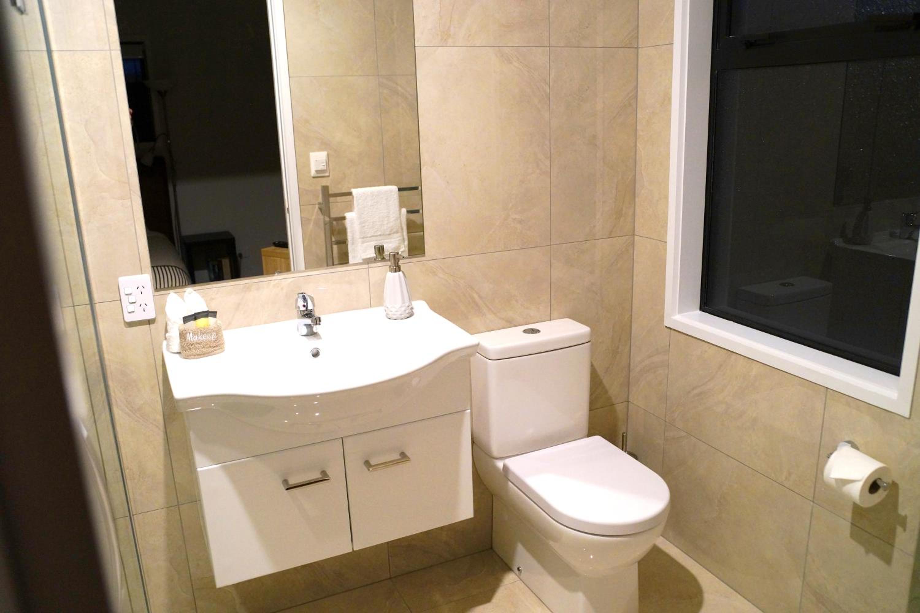 Three-Bedroom Villa - Photo 12