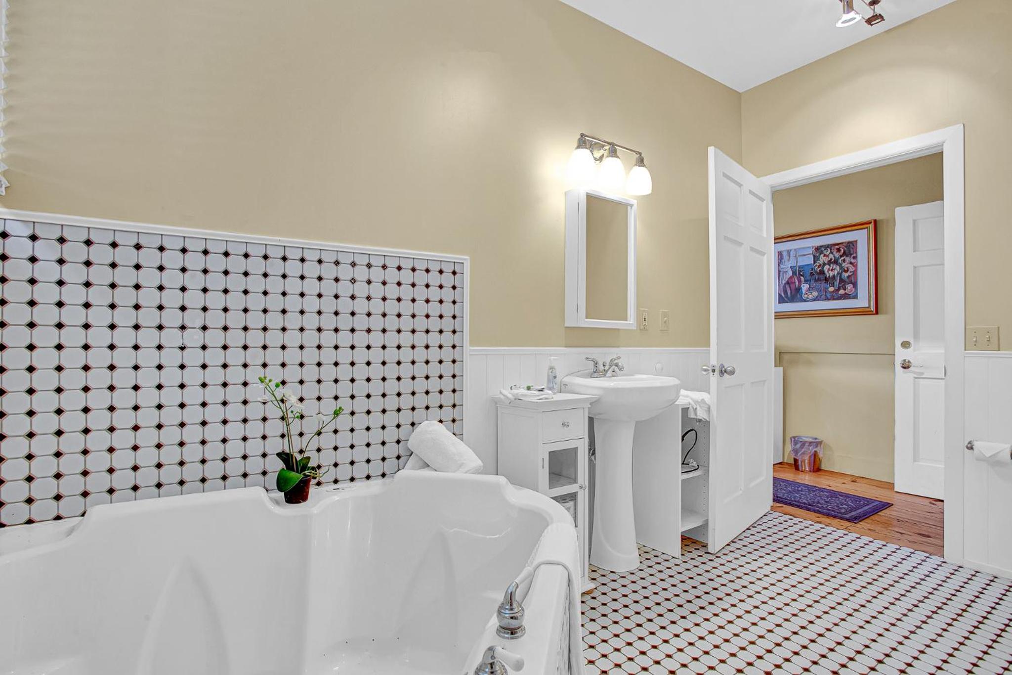 King Room with Lake View photo 3