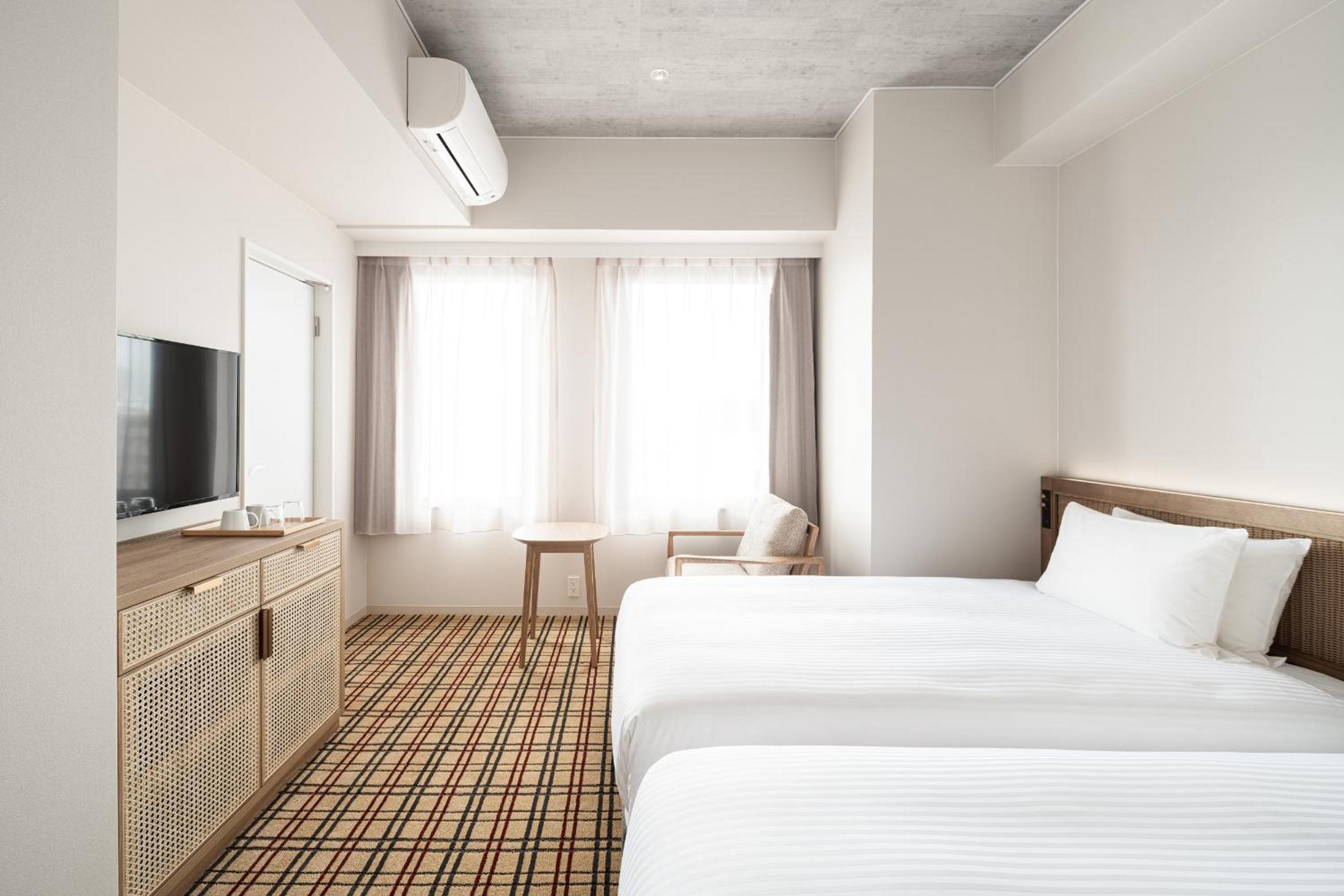 Twin Room - Photo 3