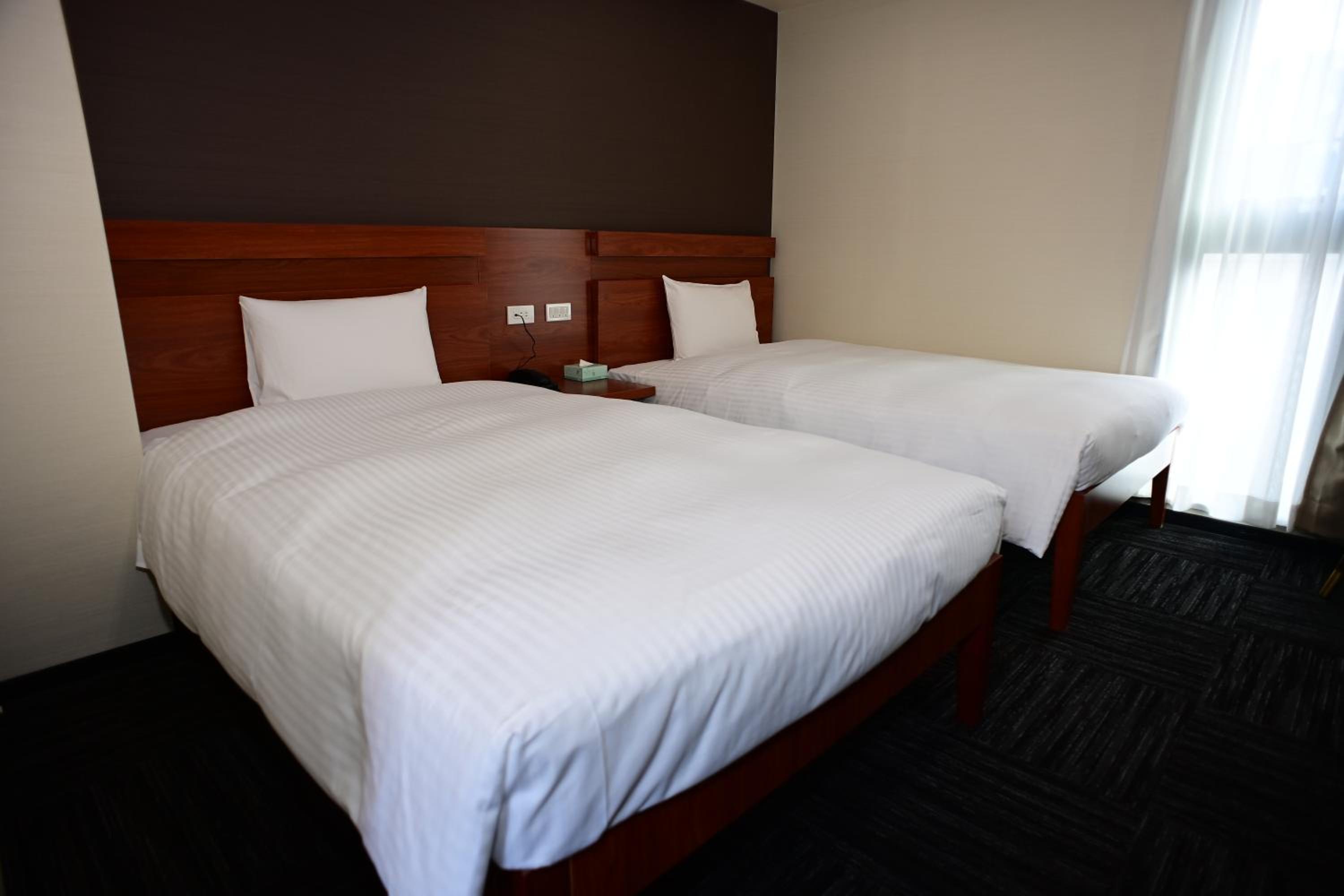 Twin Room - Photo 1
