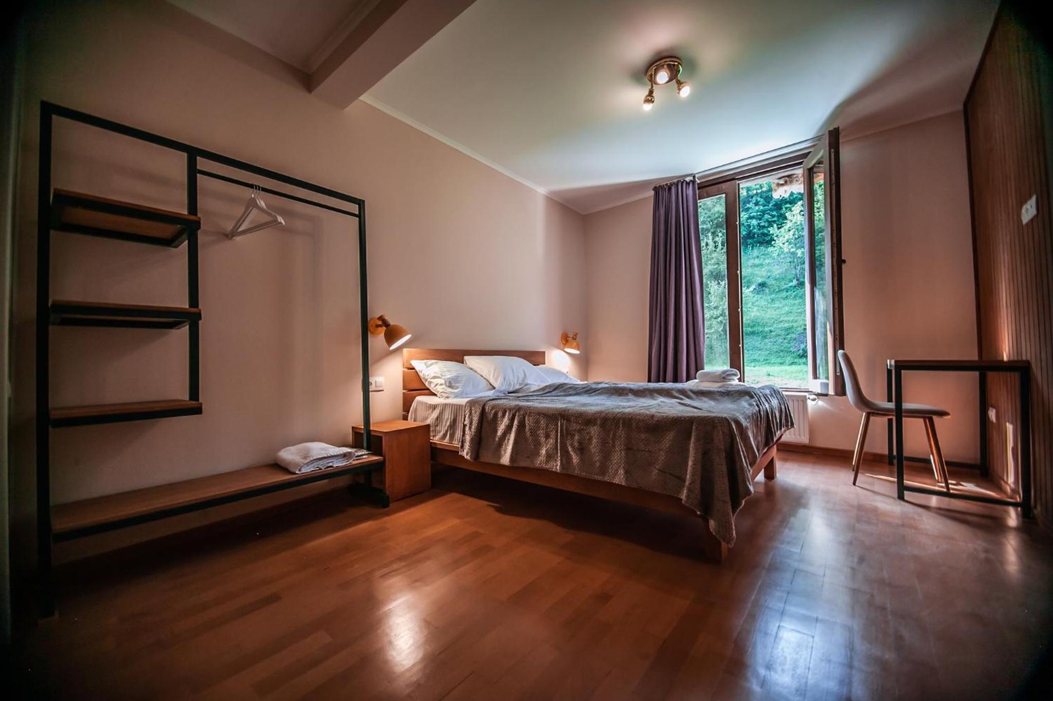 Standard Queen Room - Photo 4