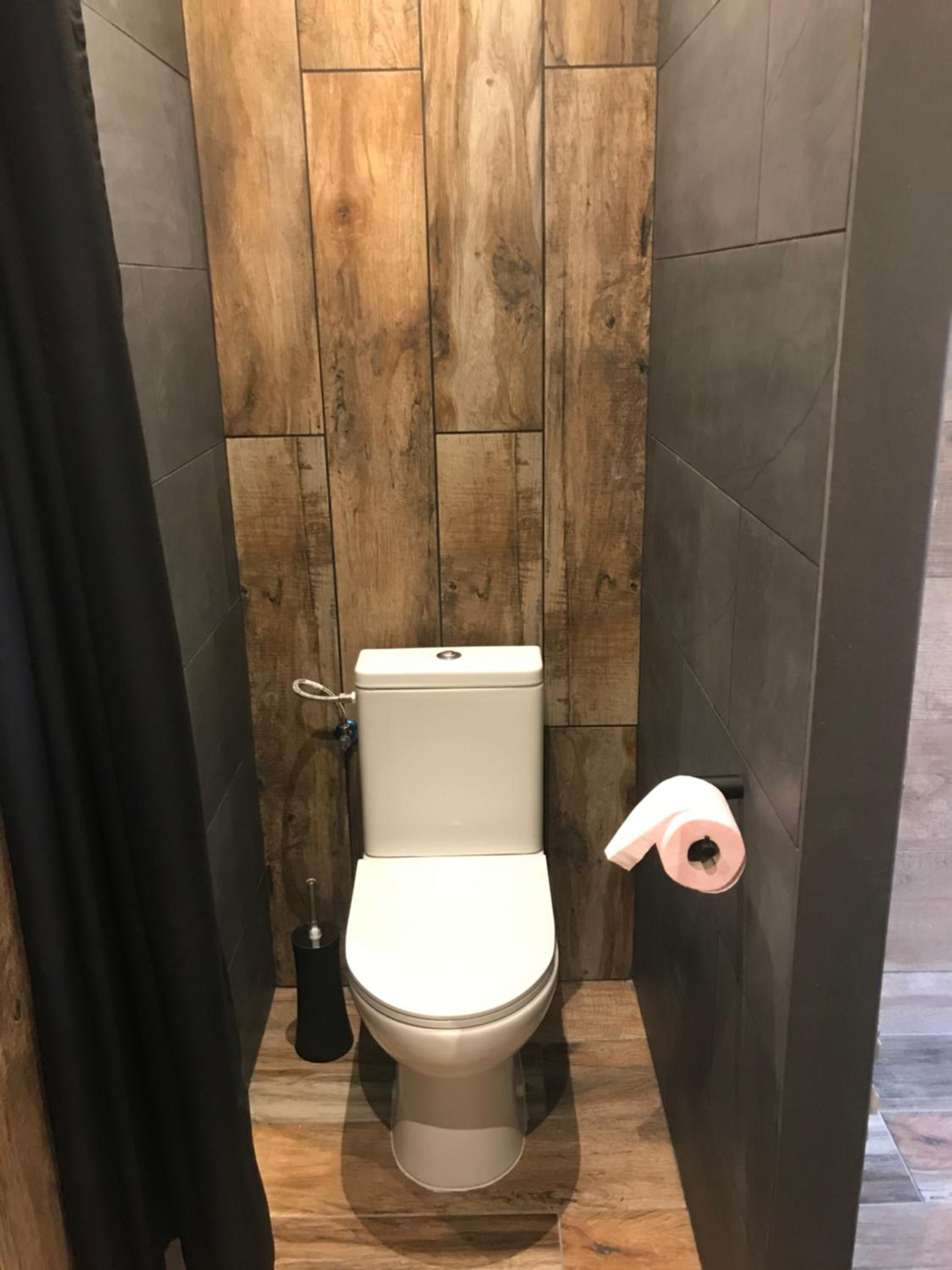 Double Room with Private Bathroom - Photo 6