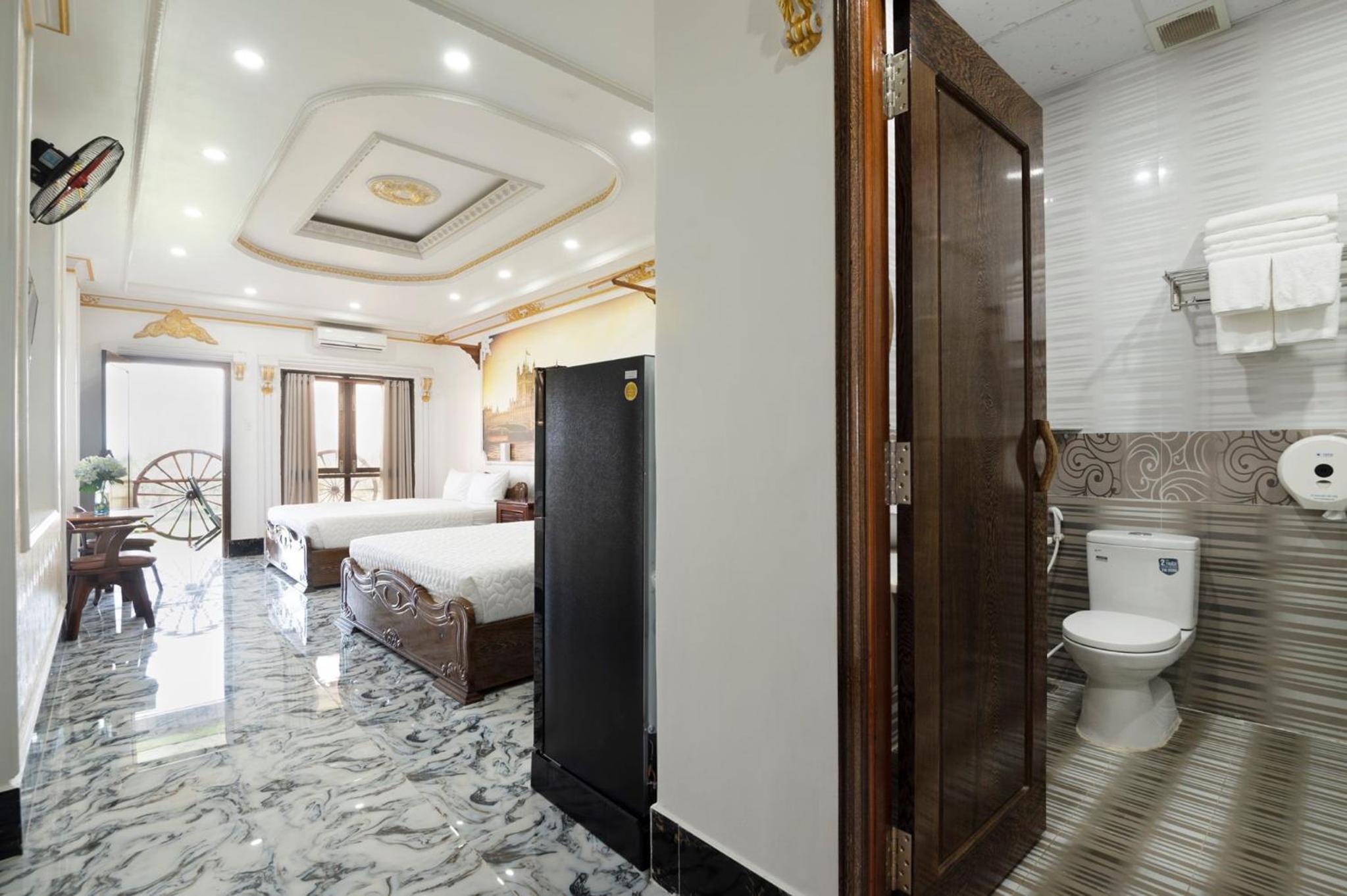 Twin Room - Photo 2